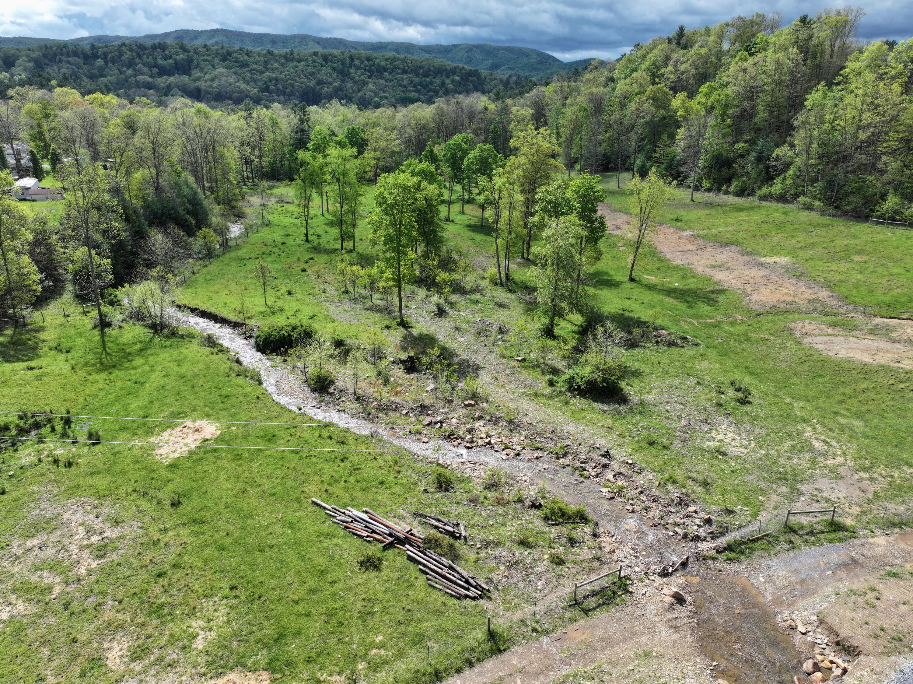 Dutch Hollow Rd, White Sulphur Springs, West Virginia image 12