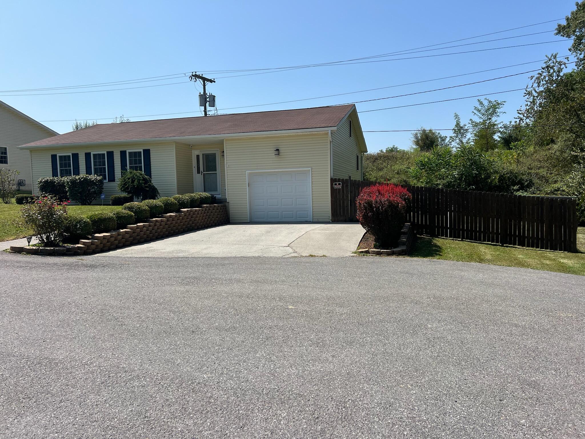 305 E Village Dr #9-A/B, Lewisburg, West Virginia image 4