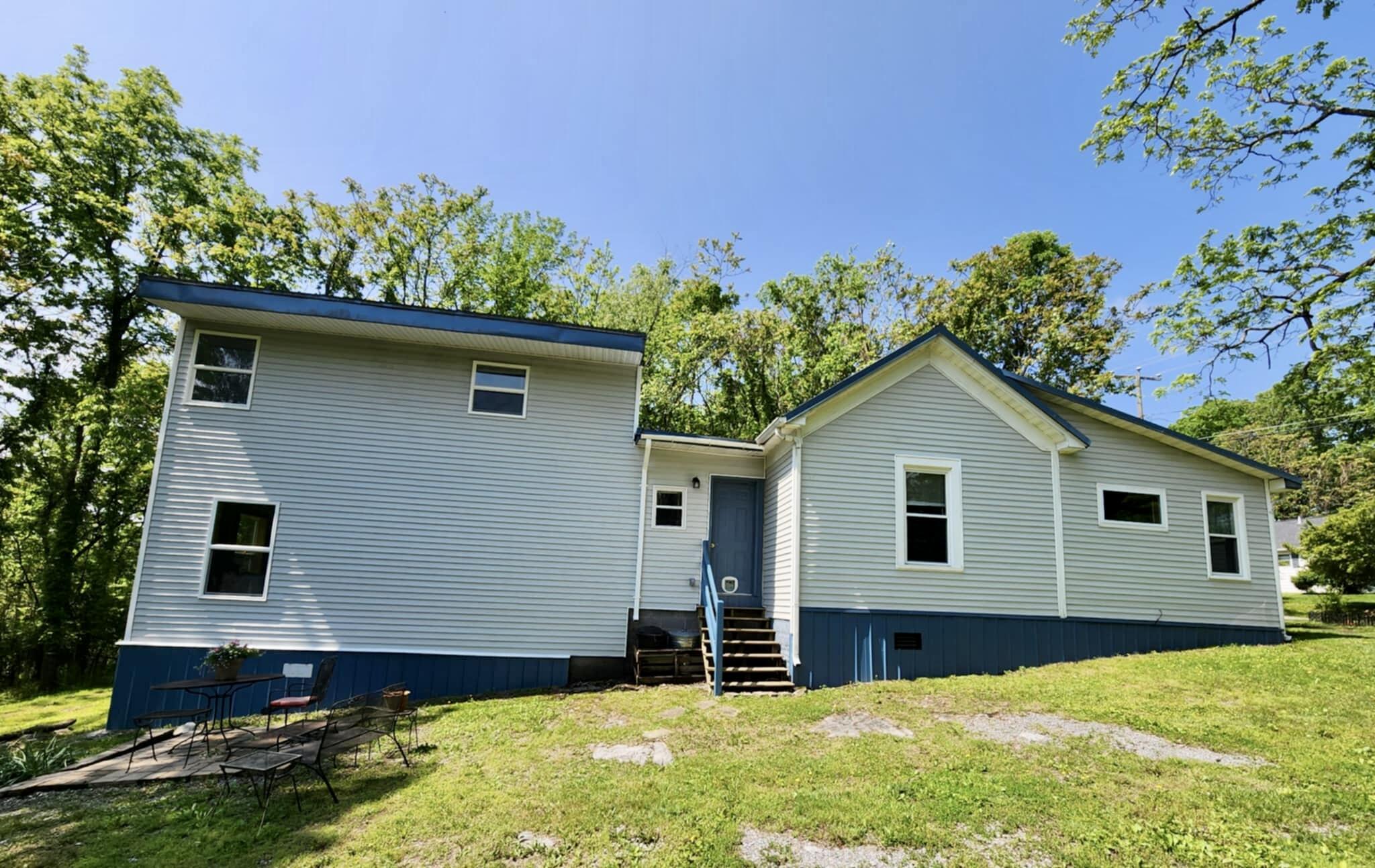 208 Maple St, Lewisburg, Pennsylvania image 2