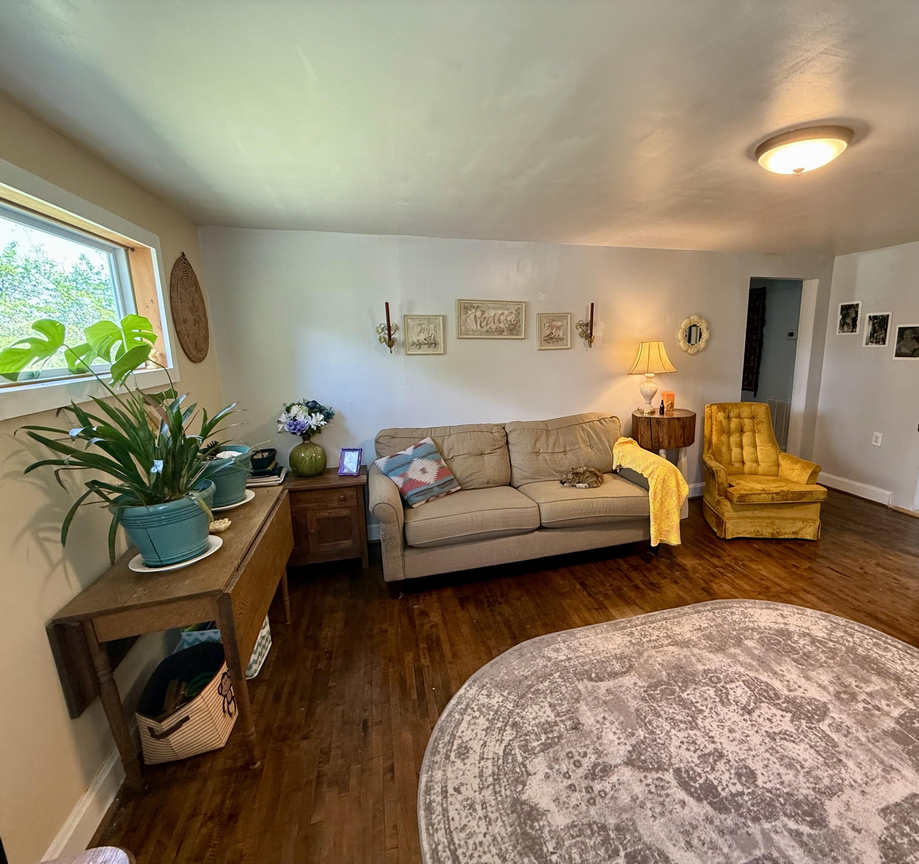 208 Maple St, Lewisburg, Pennsylvania image 6