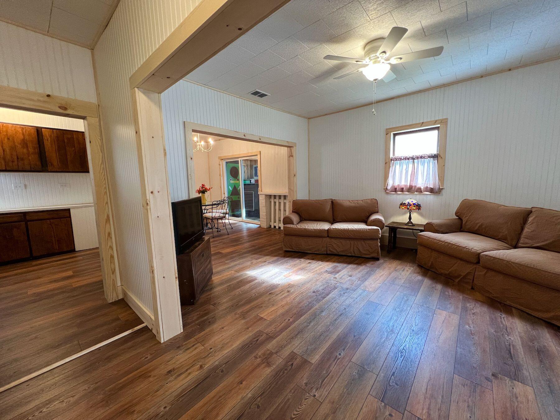 515 2nd Ave, Marlinton, West Virginia image 8
