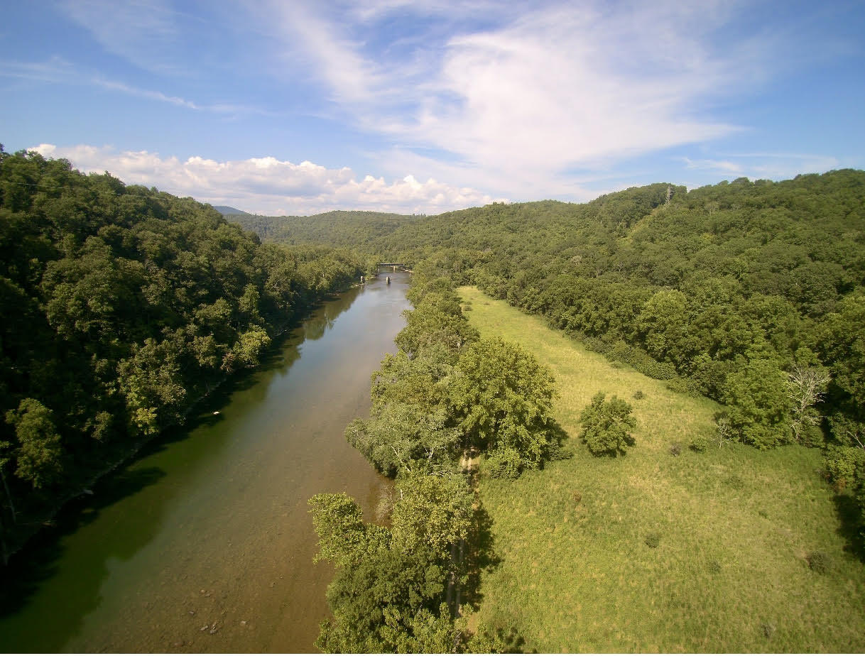 Red Rock Trl, Fort Spring, West Virginia image 1