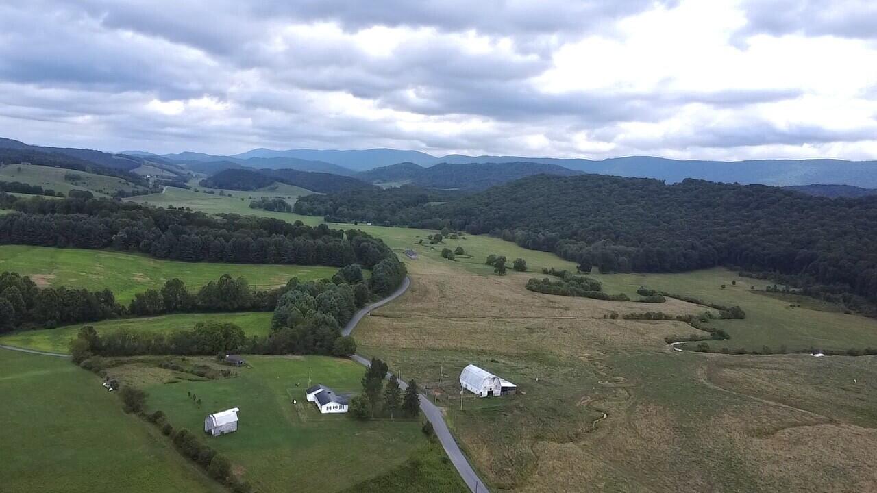 2134 E Rich Creek Valley Rd, Peterstown, West Virginia image 9