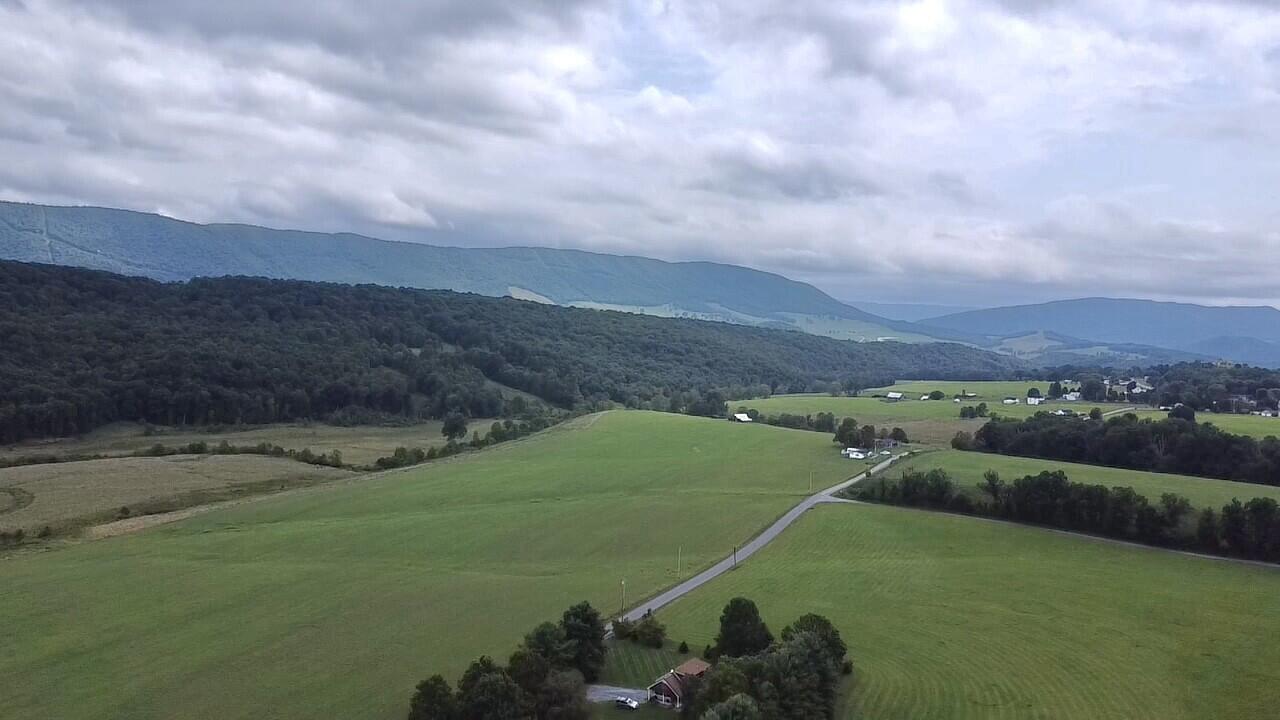 2134 E Rich Creek Valley Rd, Peterstown, West Virginia image 8