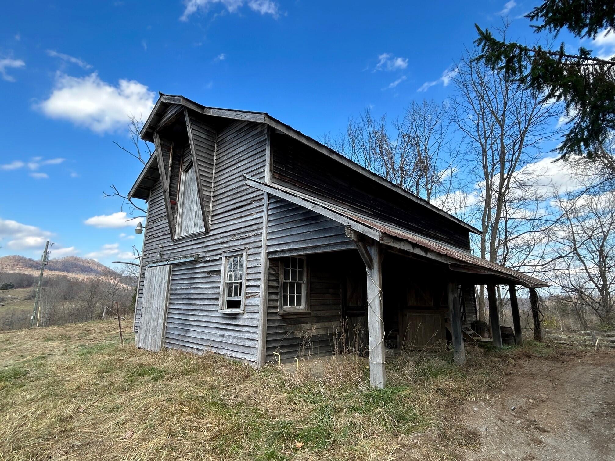 Toulee Ridges Lane, Sinks Grove, West Virginia image 11