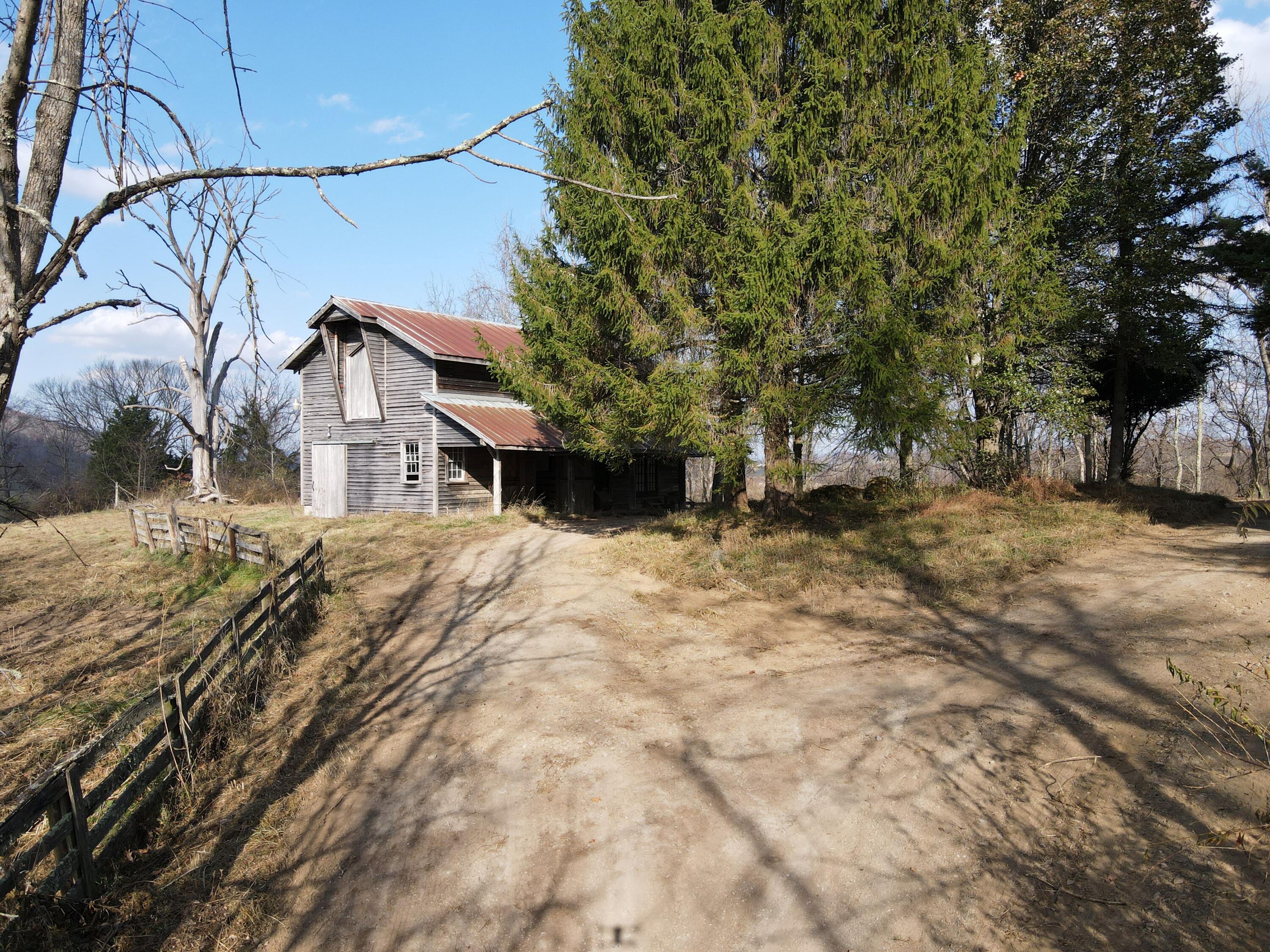 Toulee Ridges Lane, Sinks Grove, West Virginia image 4