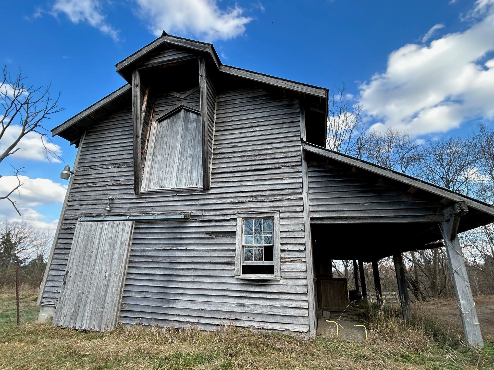 Toulee Ridges Lane, Sinks Grove, West Virginia image 9