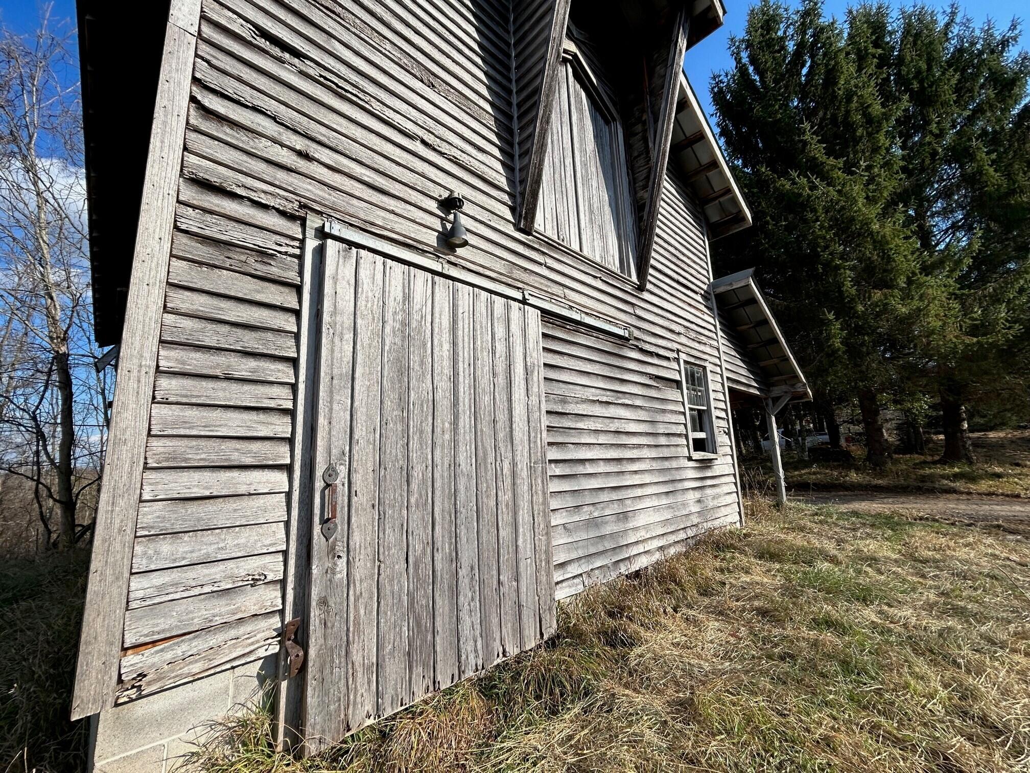 Toulee Ridges Lane, Sinks Grove, West Virginia image 49