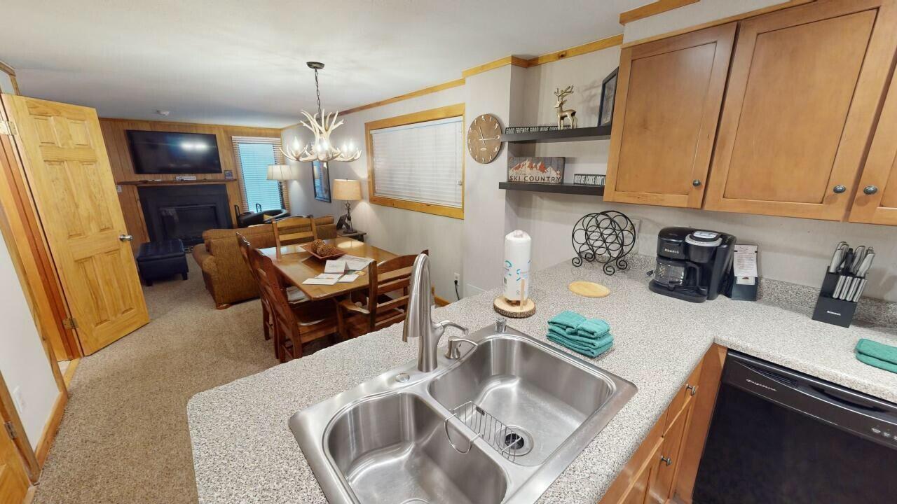 40 Powderidge, Snowshoe, West Virginia image 5