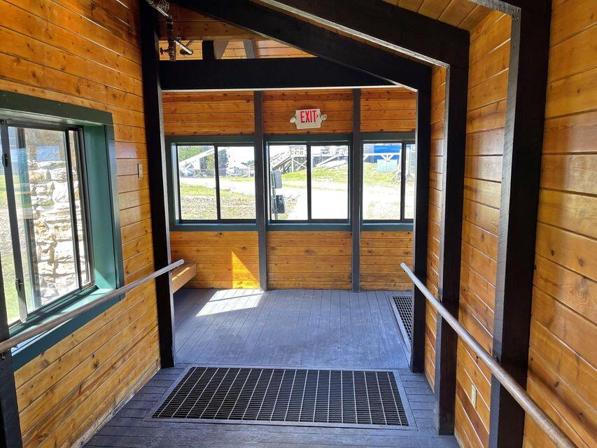 212 Mountain Lodge, Snowshoe, Alaska image 14