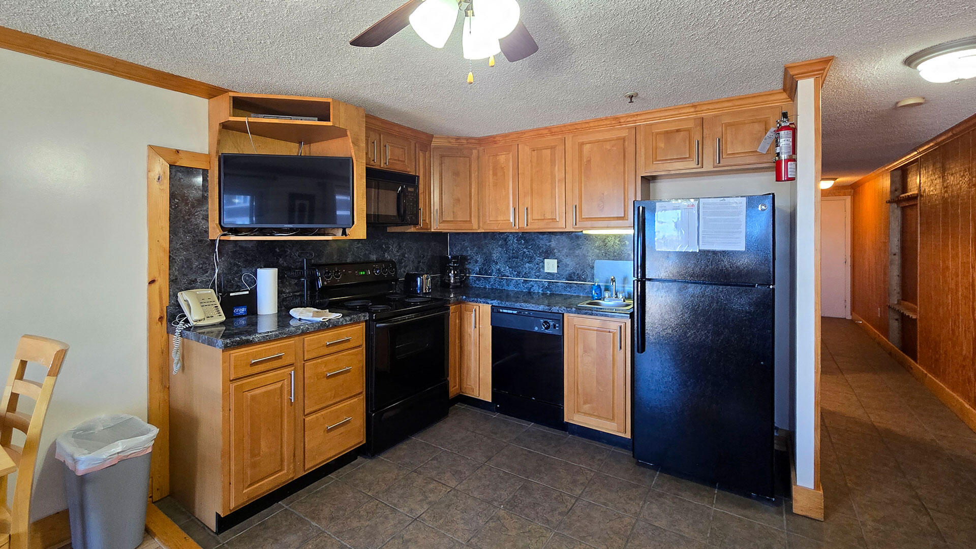 212 Mountain Lodge, Snowshoe, Alaska image 5