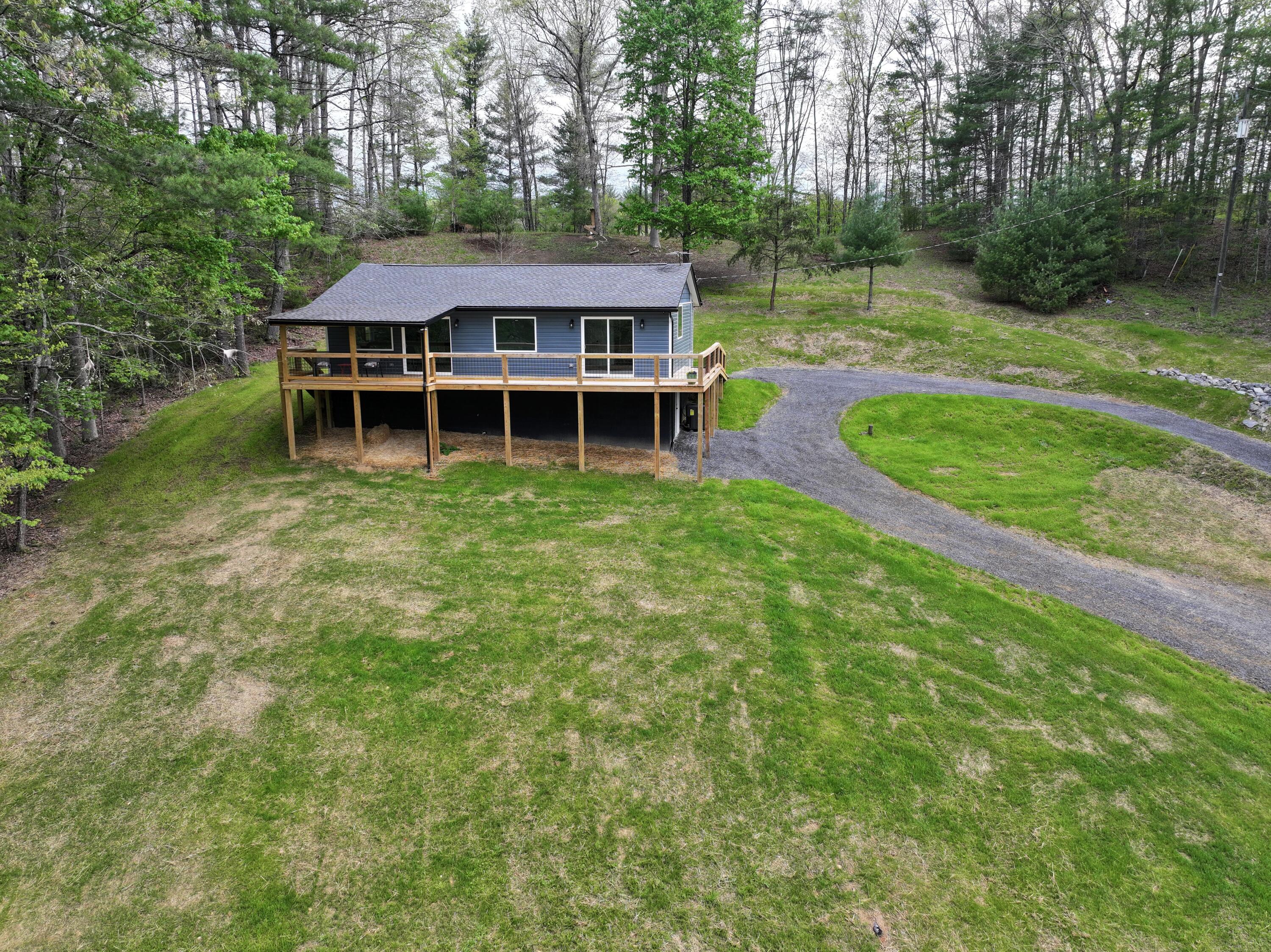 270 Dutch Hollow Rd, White Sulphur Springs, Alaska image 1