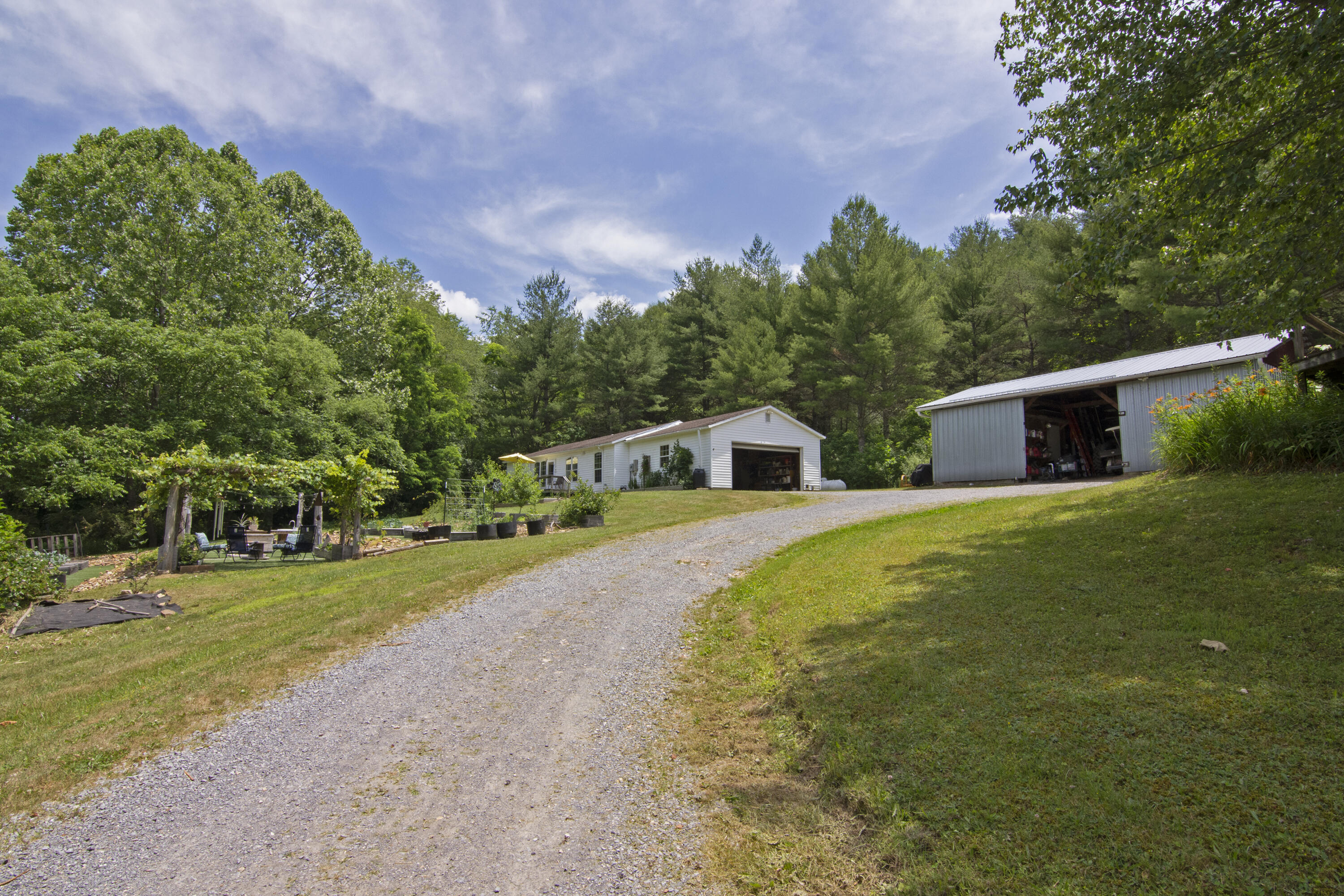 297 Afc Lane, Marlinton, West Virginia image 46