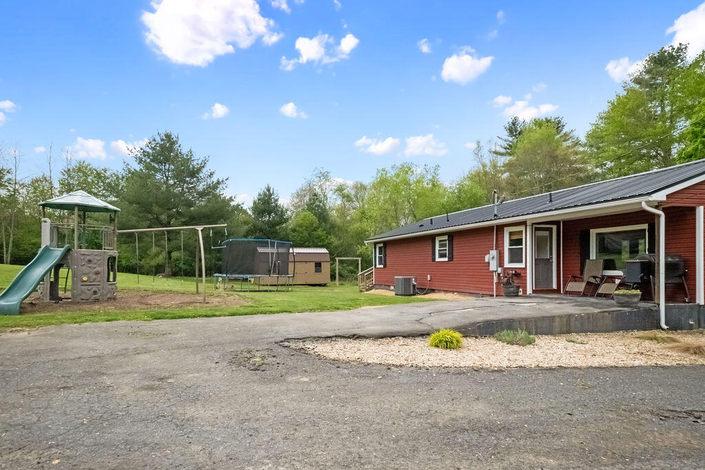 647 Puffenbarger Rd, Hillsboro, Idaho image 5