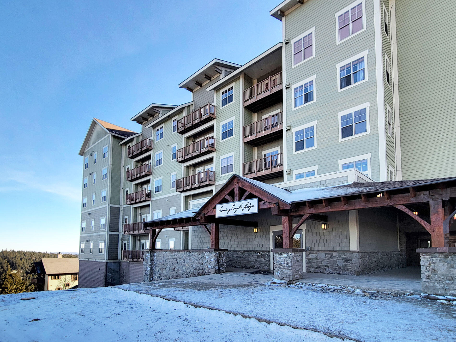 002 Soaring Eagle Lodge, Snowshoe, West Virginia image 1