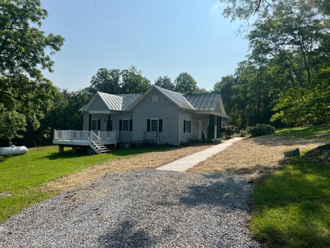 Homes For Sale - 2359 White Tree Hill Road<br/> Ballard, WV 24918