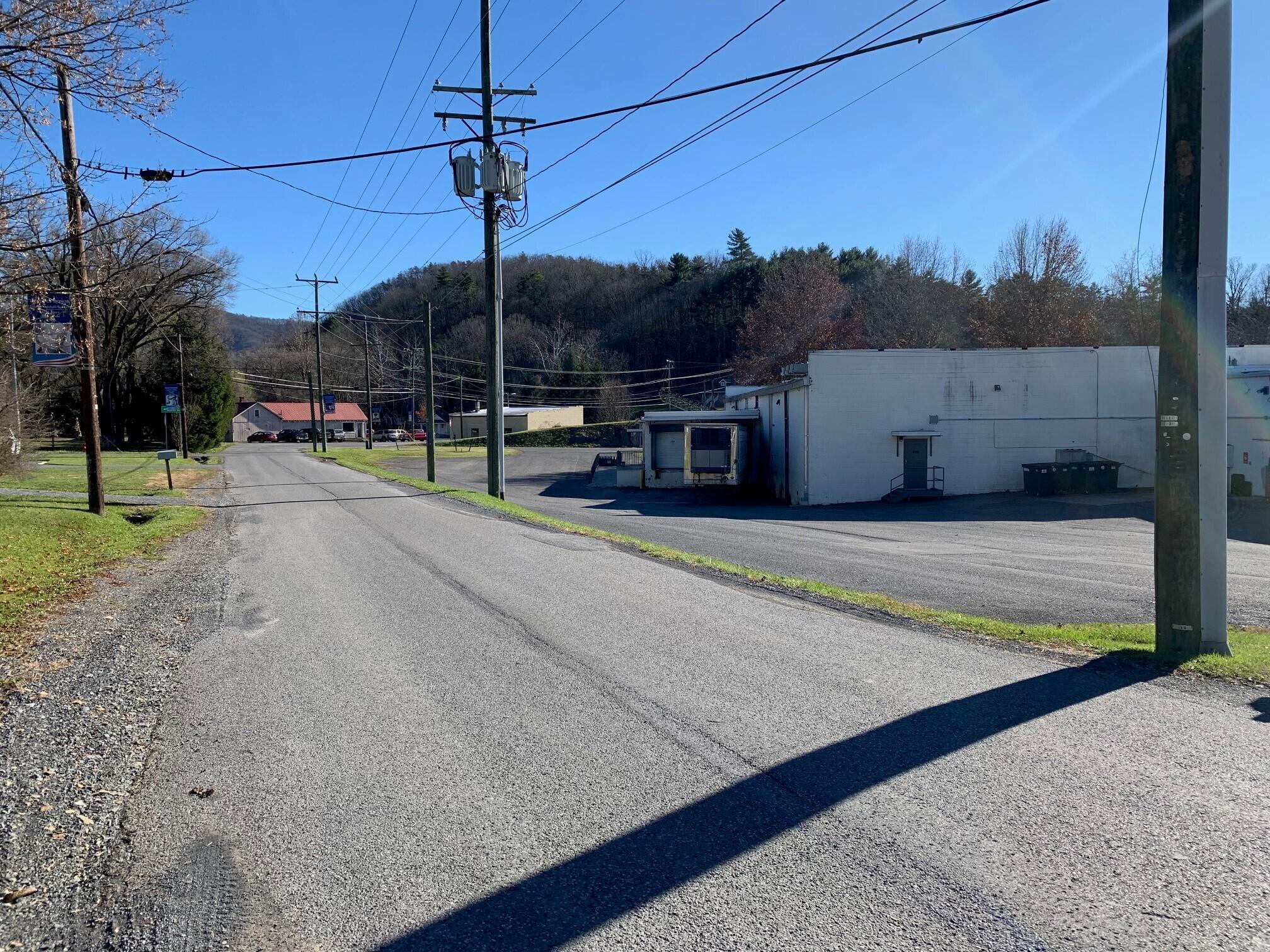 347 & 353 Old Anthony Creek Rd, White Sulphur Springs, West Virginia image 5