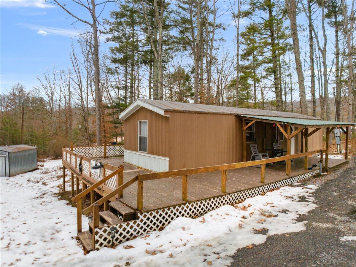 87 Hickory Point Drive, Gap Mills, Alaska image 2