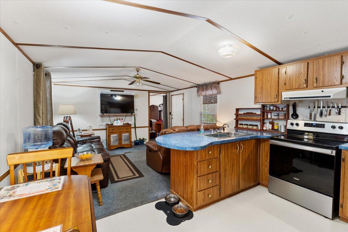 87 Hickory Point Drive, Gap Mills, Alaska image 30