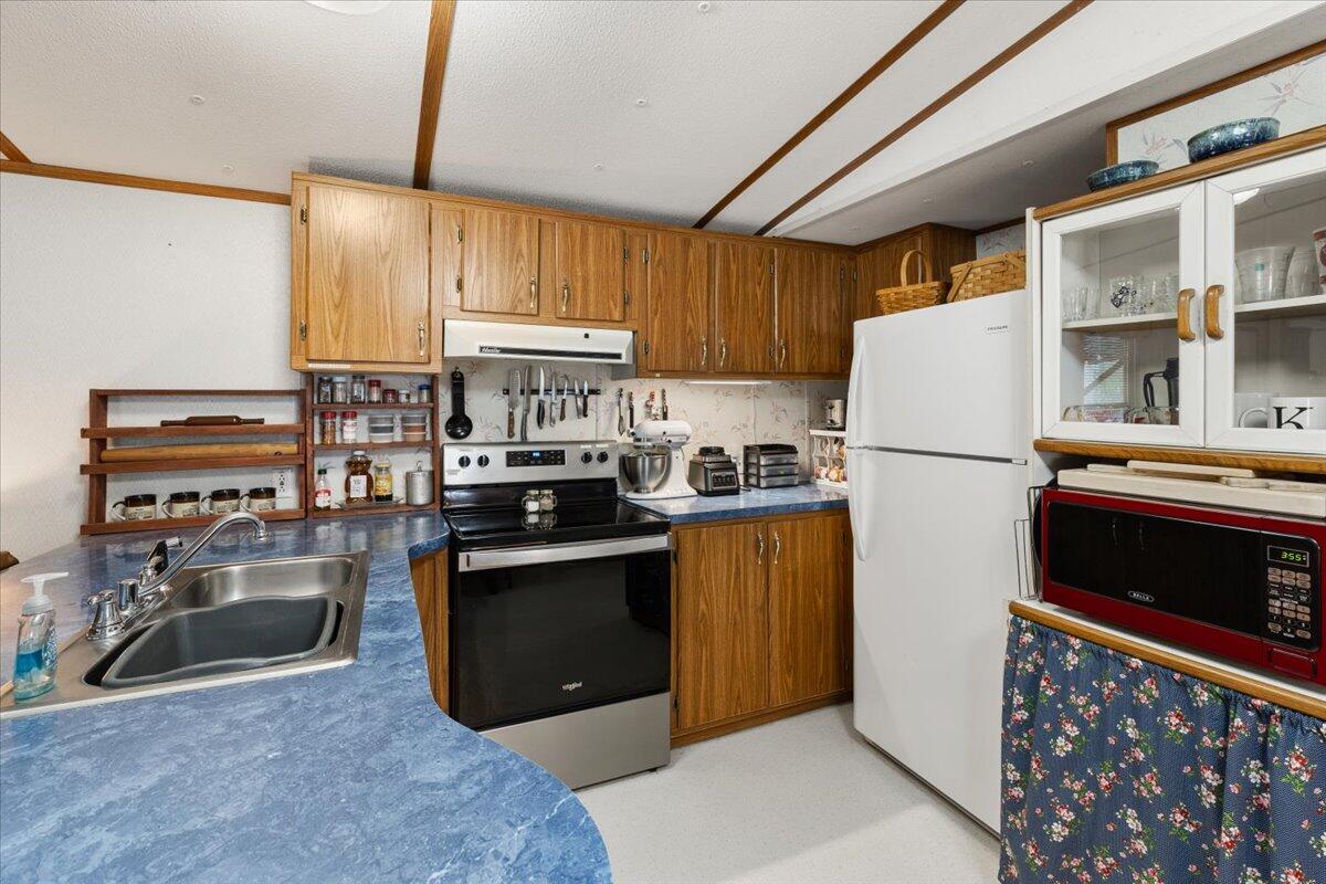 87 Hickory Point Drive, Gap Mills, Alaska image 25