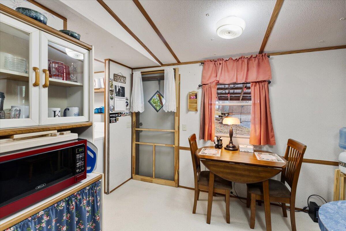 87 Hickory Point Drive, Gap Mills, Alaska image 29