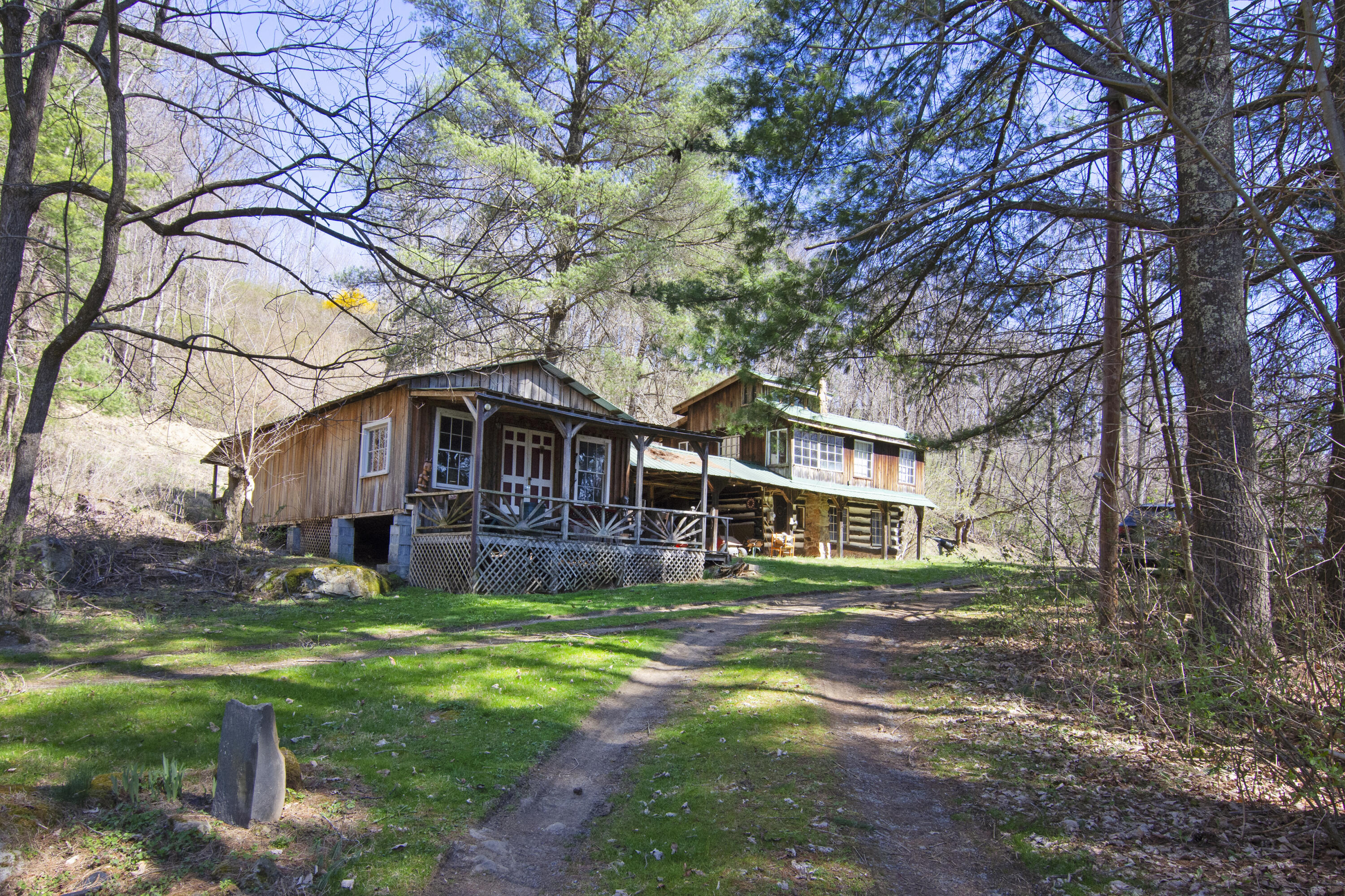 Songbird Ln, Meadow Bridge, West Virginia image 4