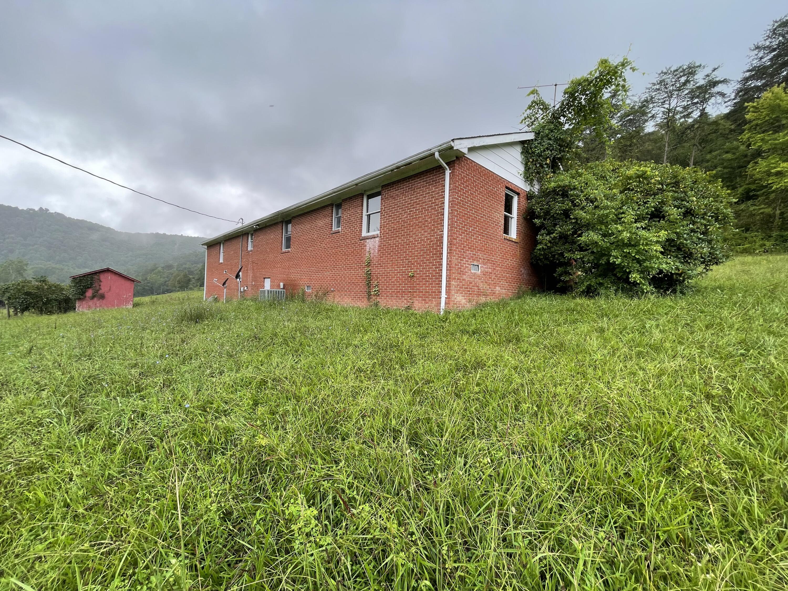 726 Judson Rd, Hinton, West Virginia image 25