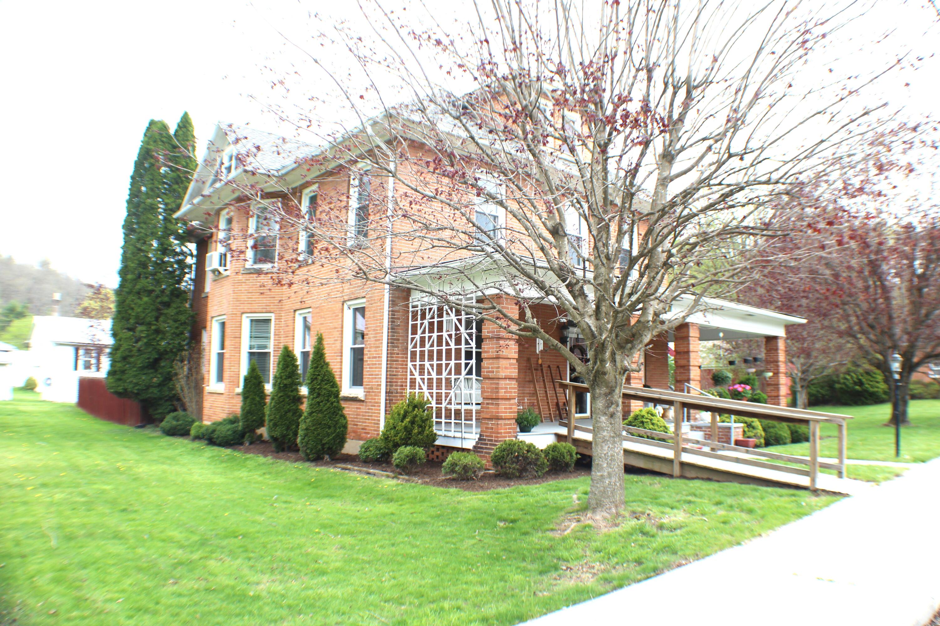 911 9th St, Marlinton, Pennsylvania image 4