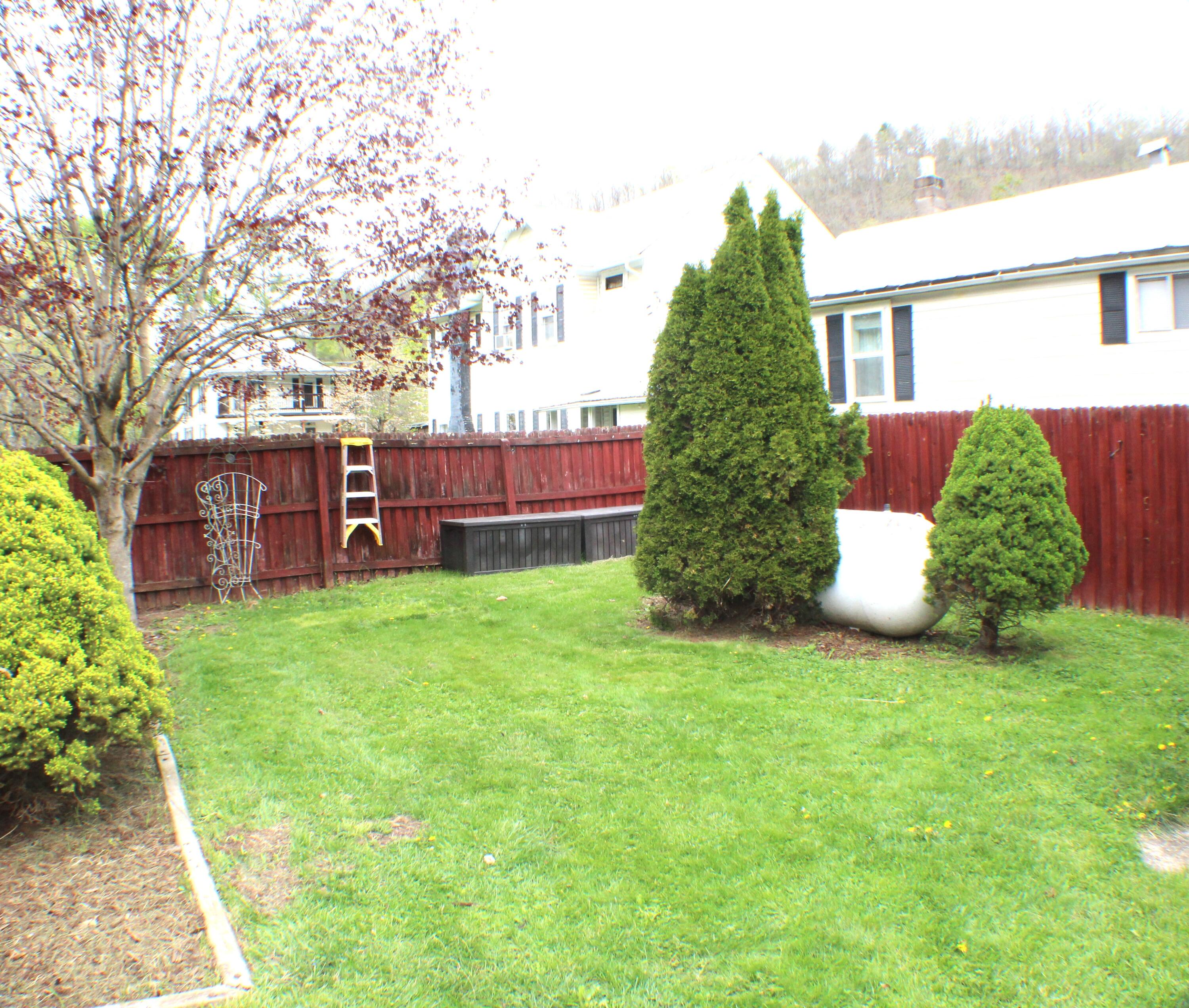 911 9th St, Marlinton, Pennsylvania image 45