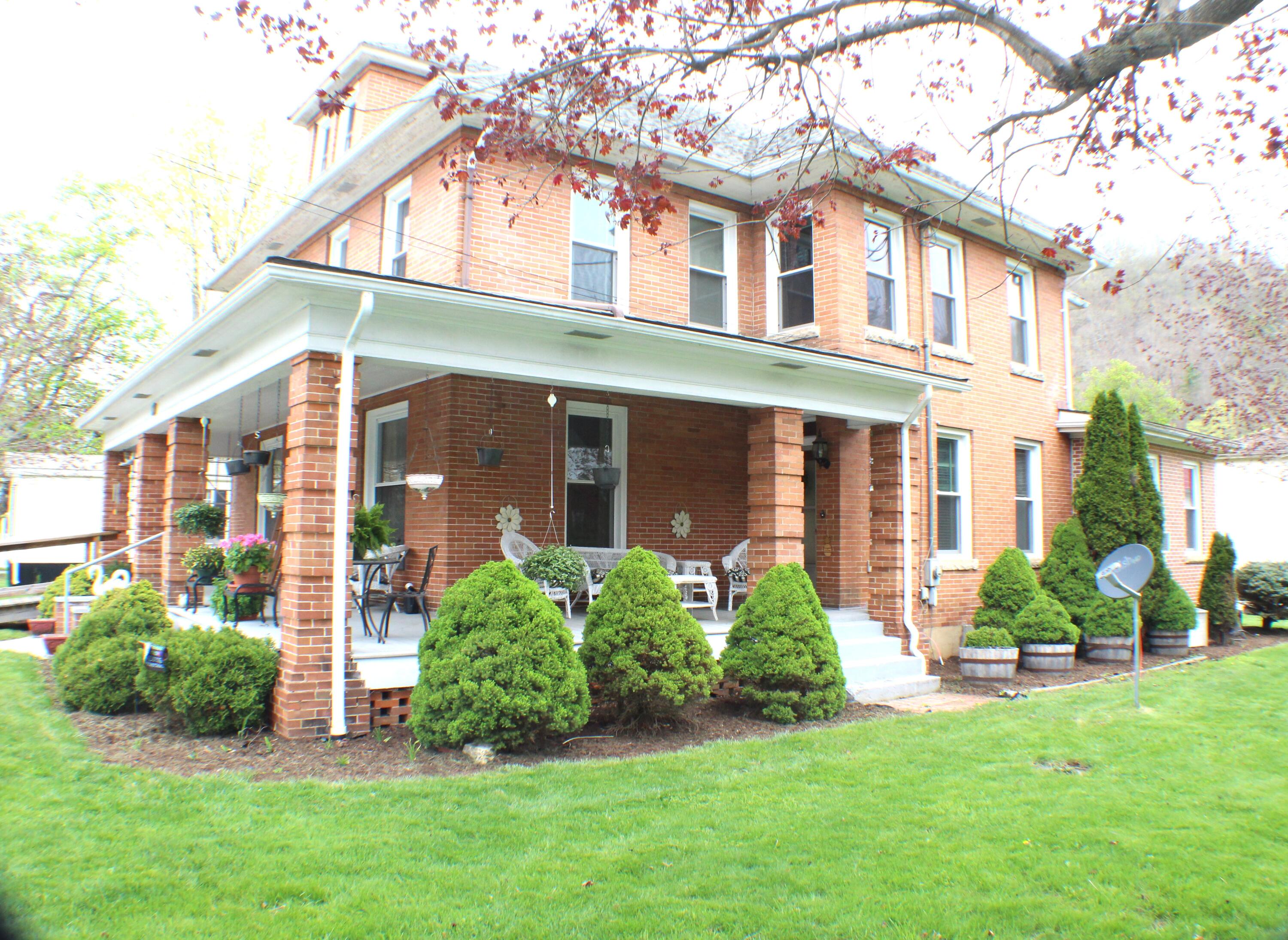 911 9th St, Marlinton, Pennsylvania image 2