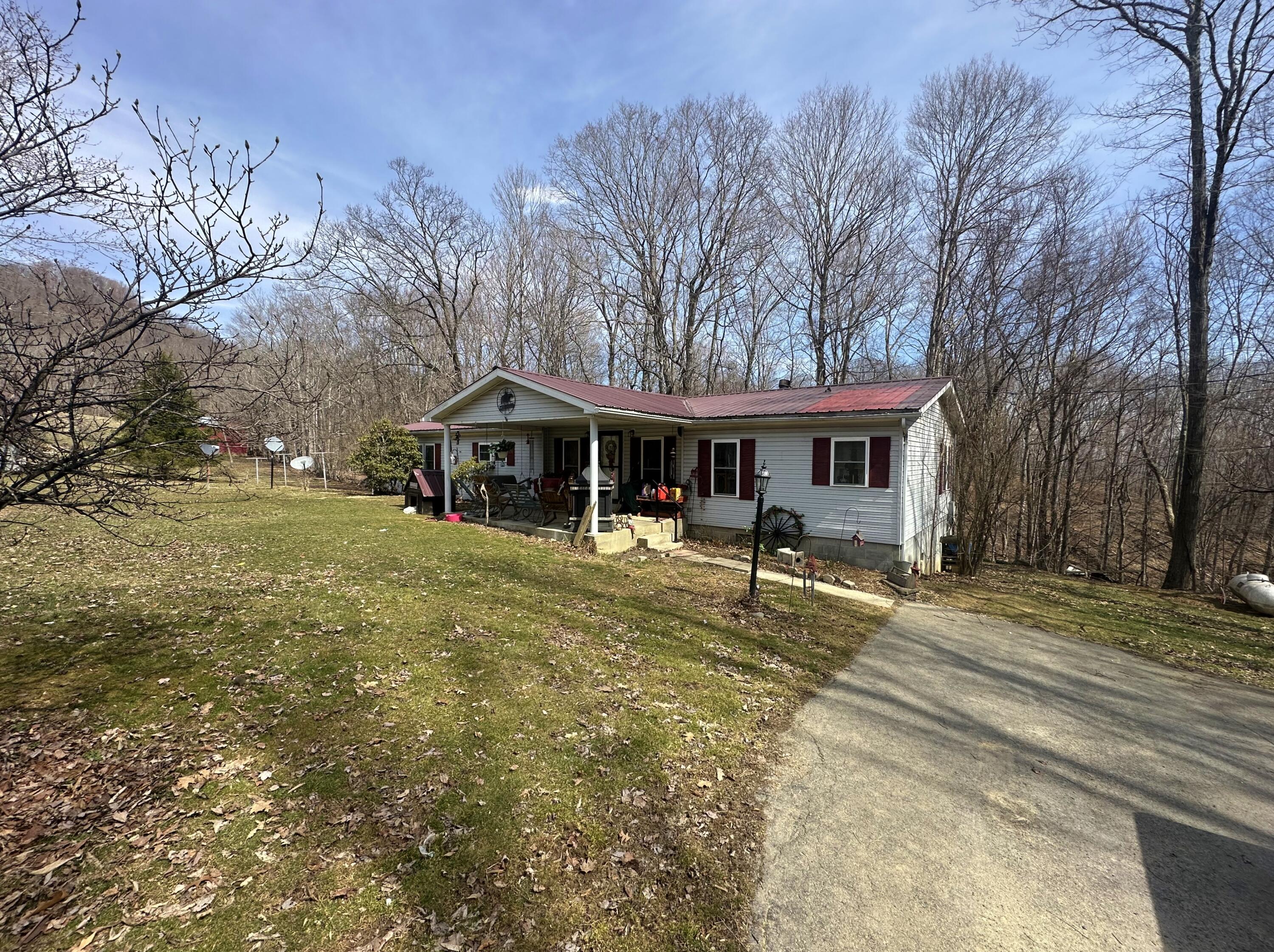 1034 N Flat Mountain Rd, Alderson, West Virginia image 1