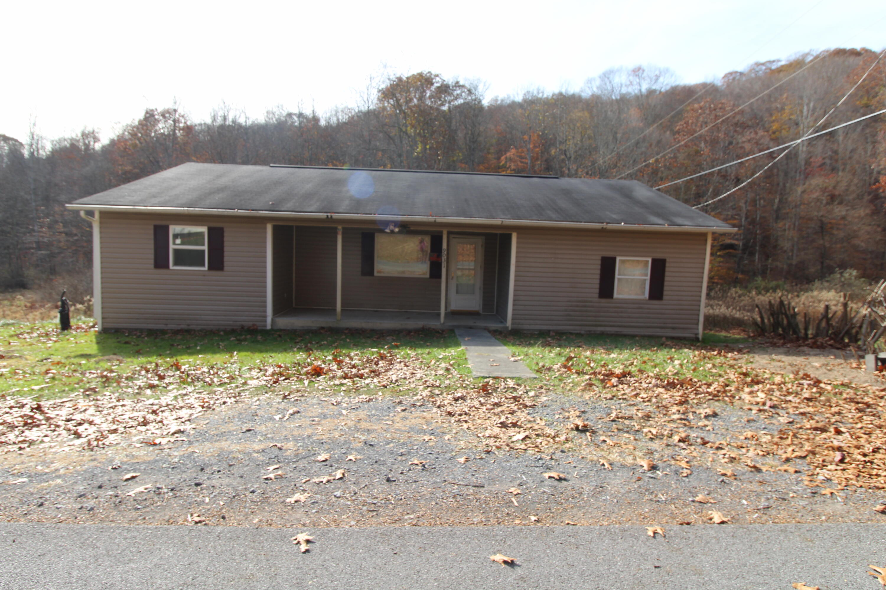 9031 Judson Rd, Hinton, West Virginia image 1