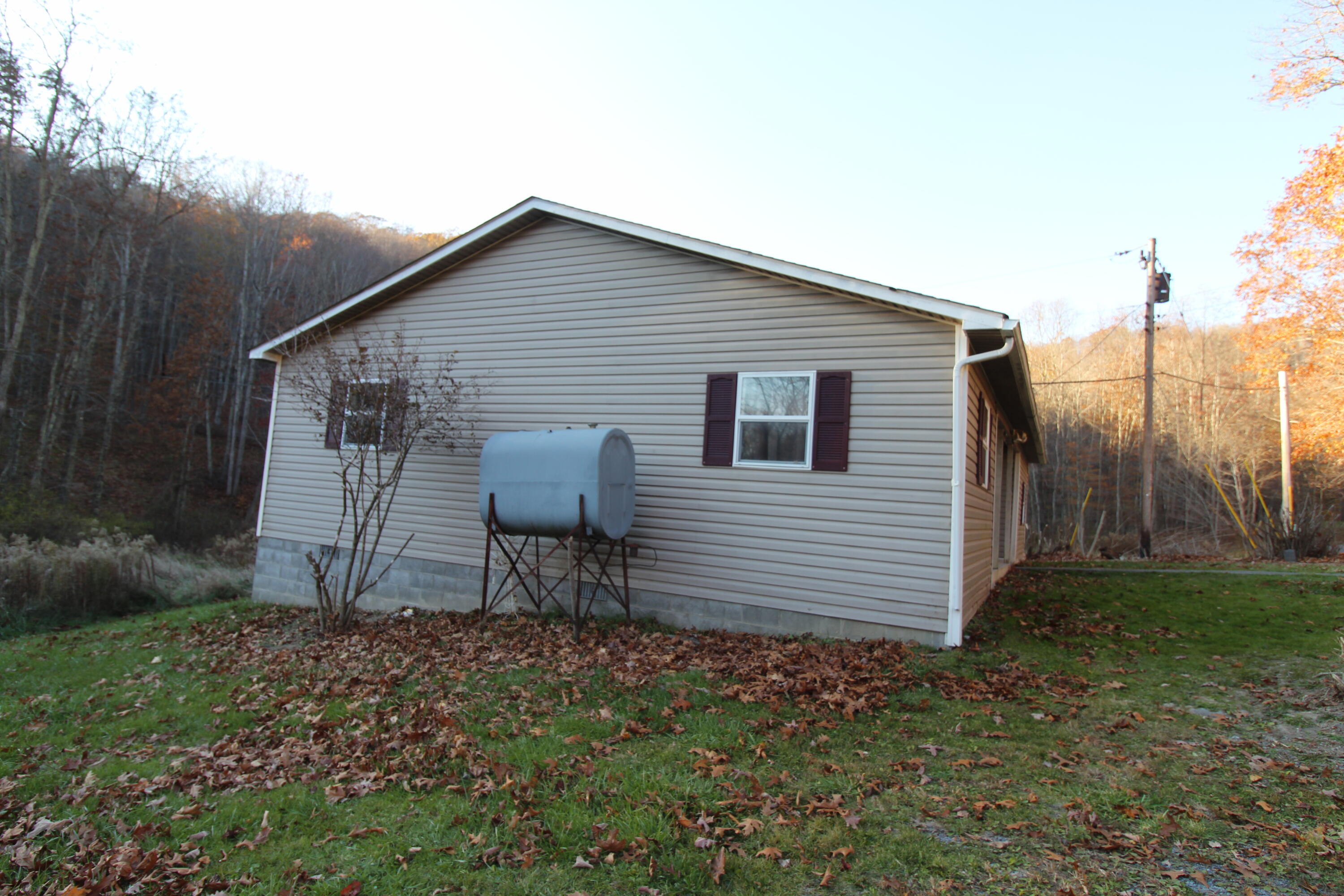 9031 Judson Rd, Hinton, West Virginia image 11