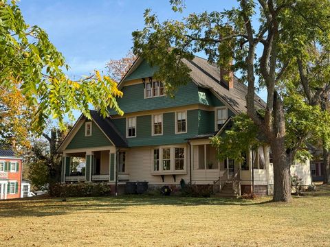 Homes For Sale - 22 Knobs Rd<br/> Union, WV 24983