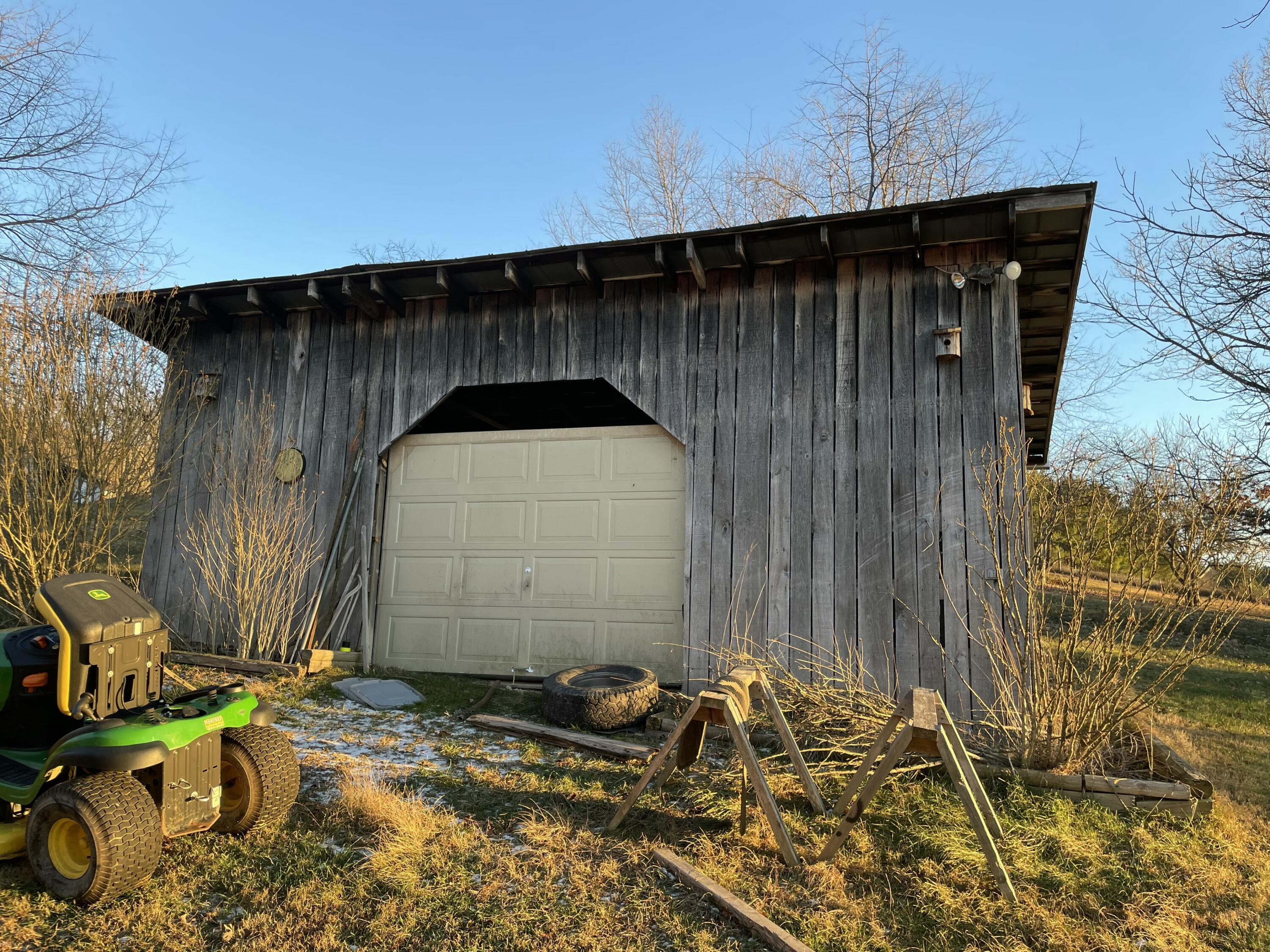 594 W Newman Rd, Buckeye, West Virginia image 7