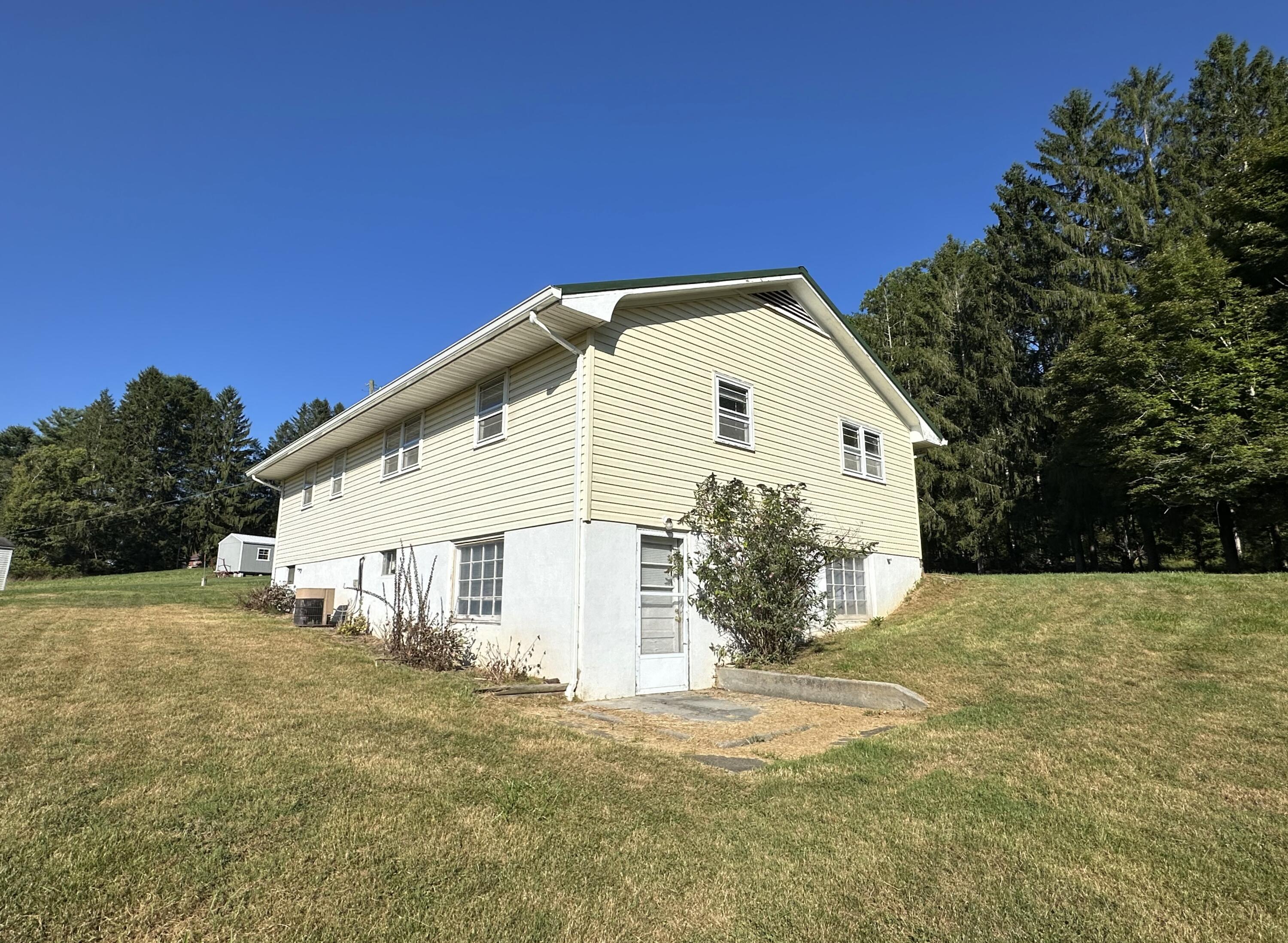 3098 Brush Road, Lewisburg, West Virginia image 34