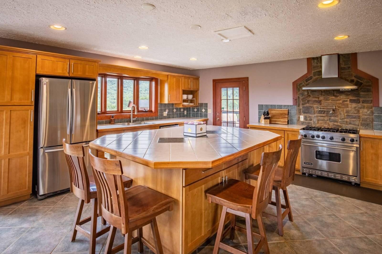 1212 Skaggs Road, Wolfcreek, Idaho image 18