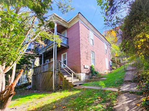 Vacant Land For Sale - 1100 Temple St<br/> Hinton, WV 25951