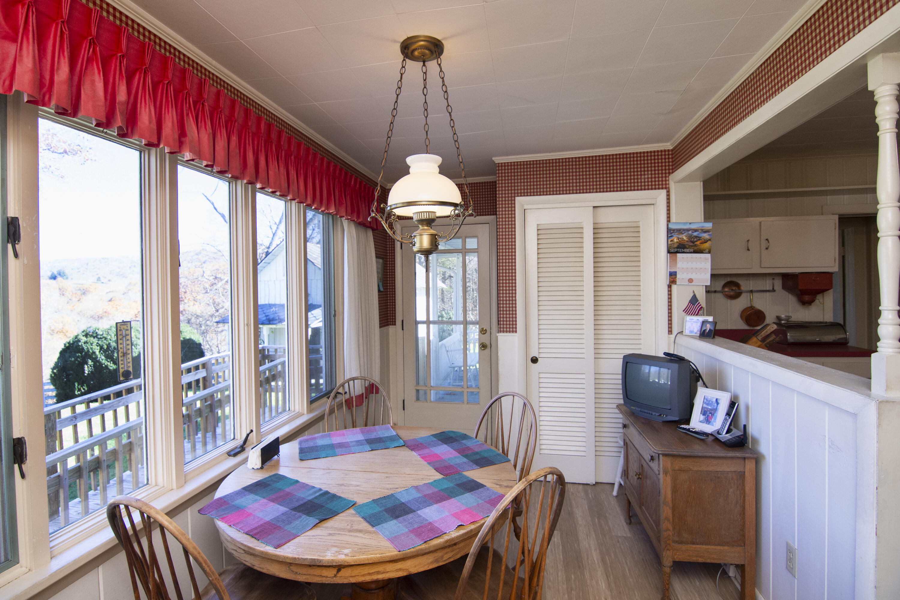 532 N Spring St, Alderson, West Virginia image 20