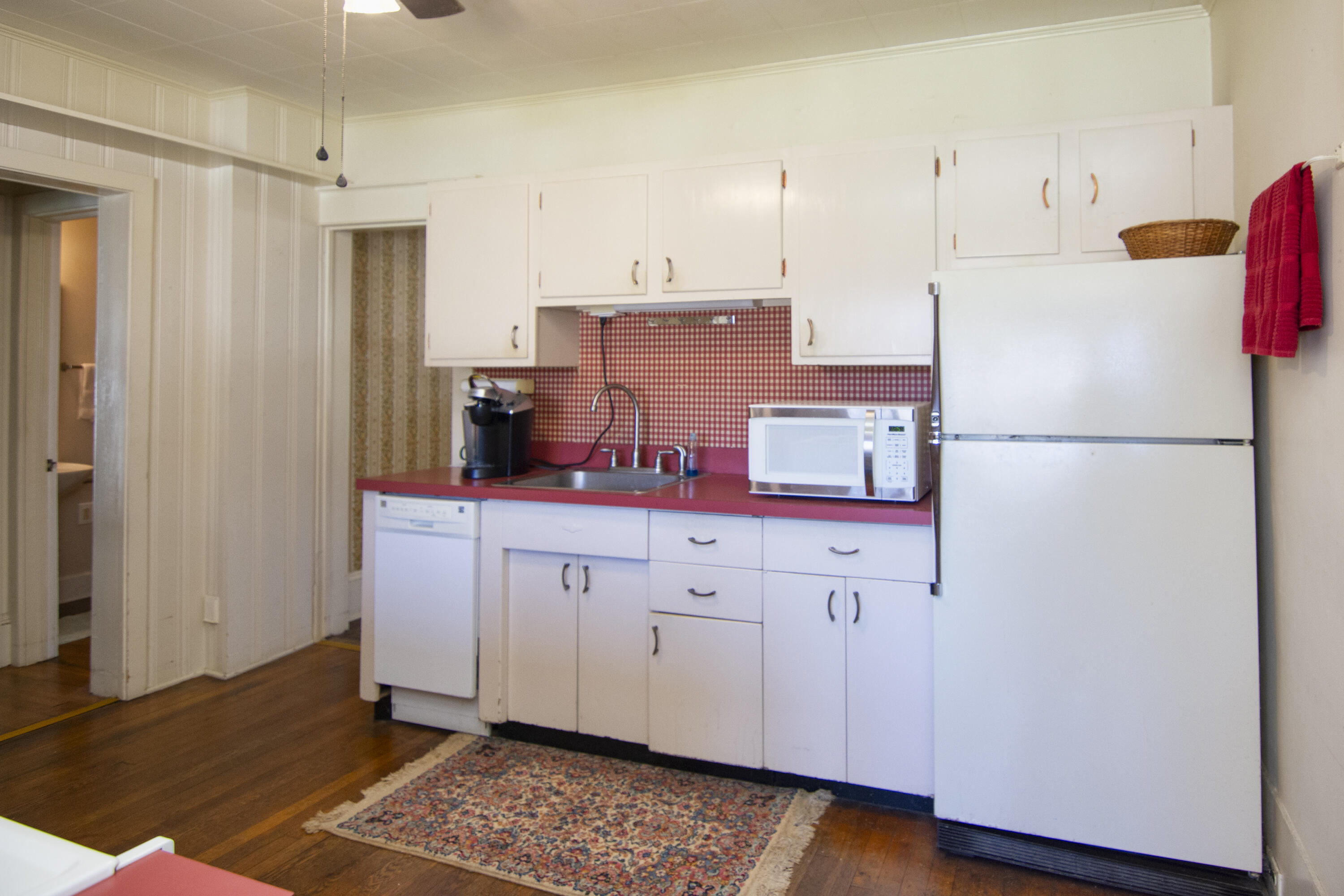 532 N Spring St, Alderson, West Virginia image 17