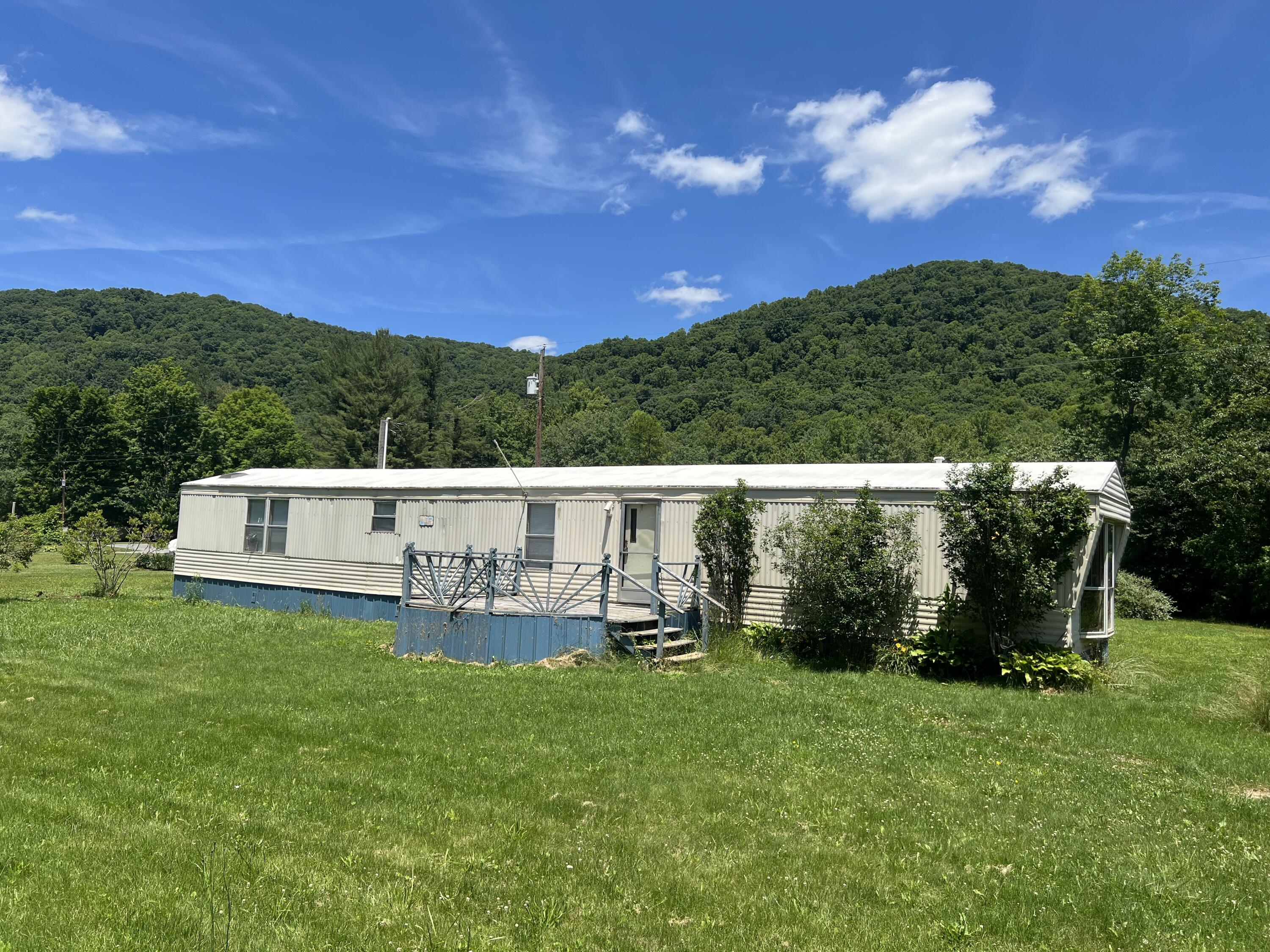 5088 Richwood Rd, Fenwick, West Virginia image 1