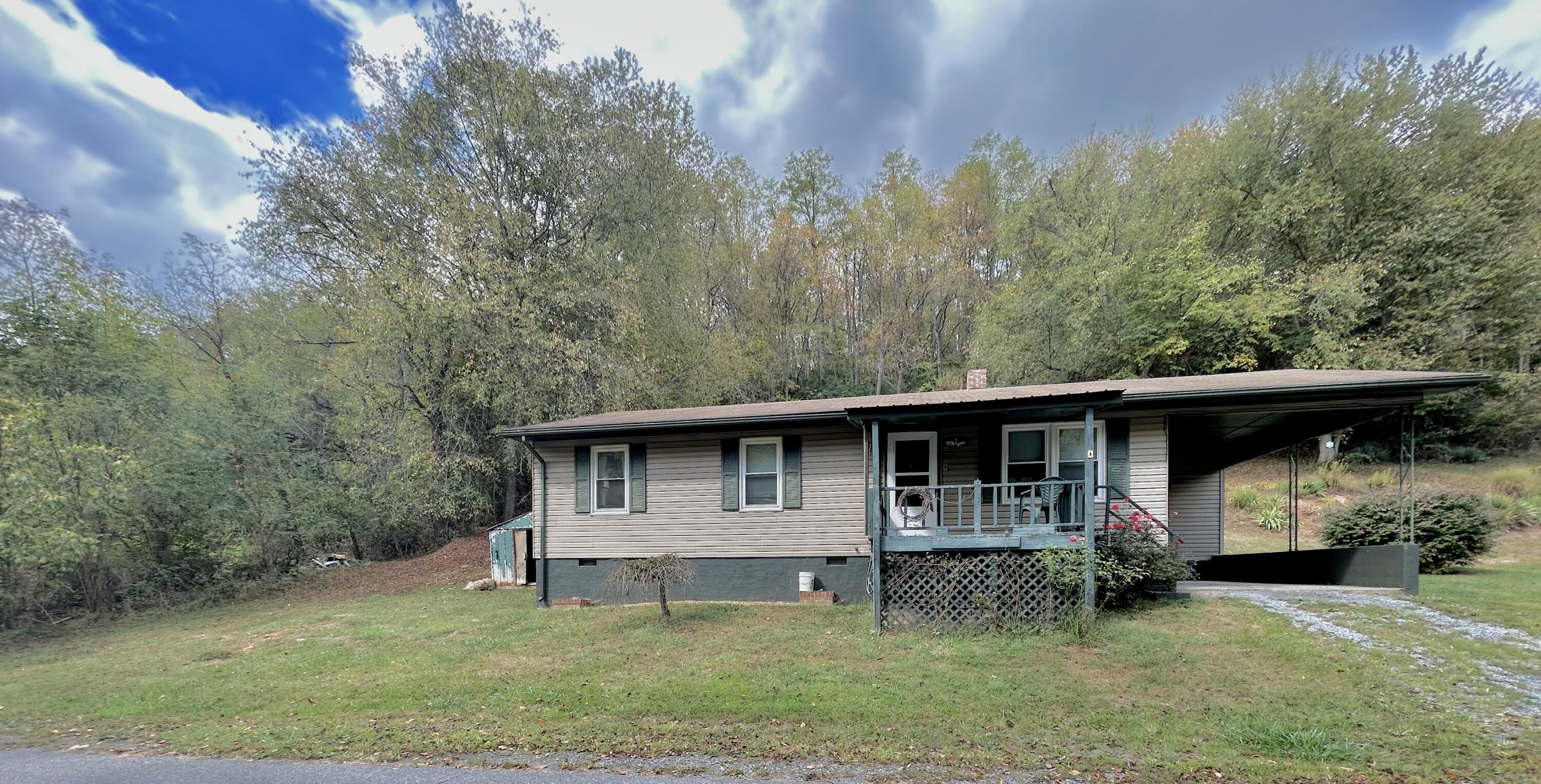 145 Cades Field Rd, Union, West Virginia image 1