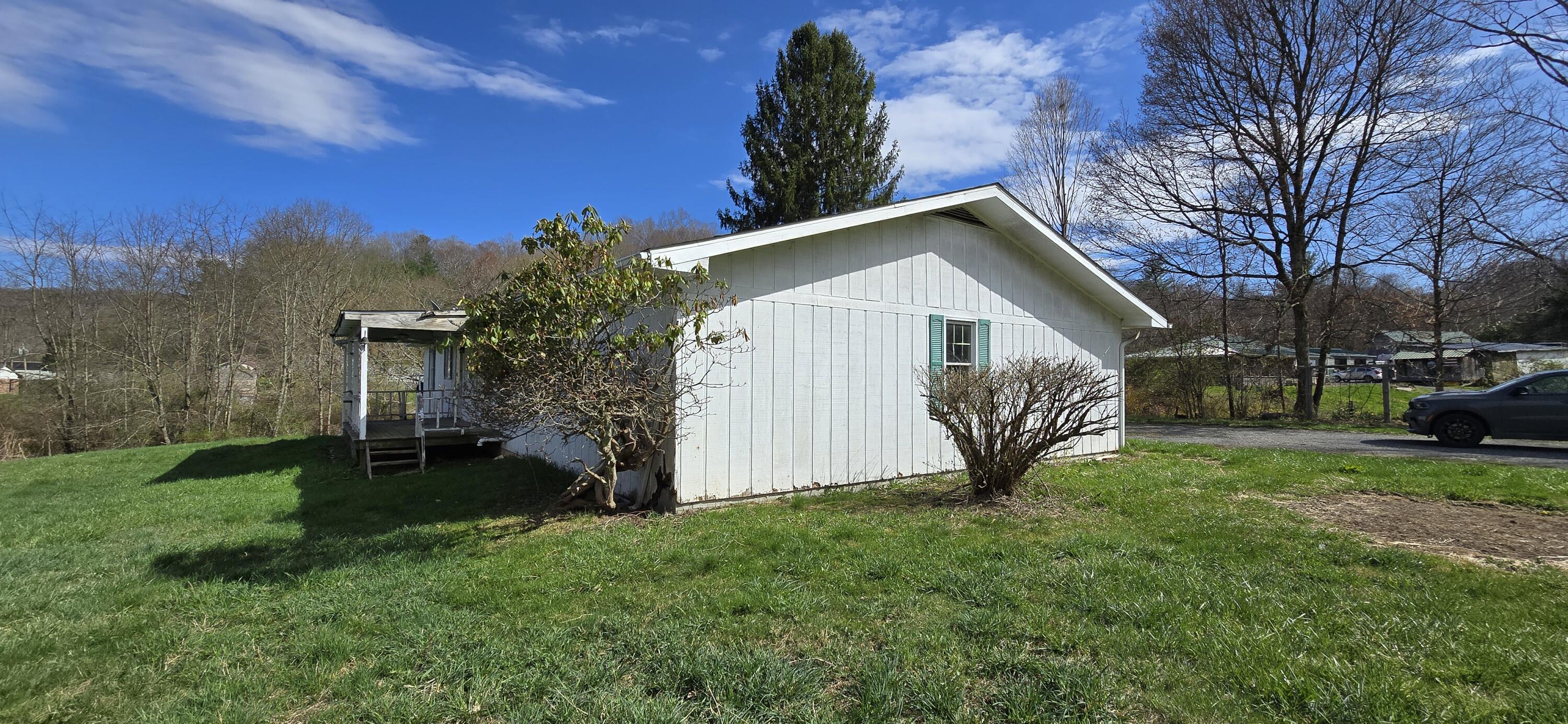 180 Johnson Rd #5,6,7, Meadow Bridge, Texas image 2