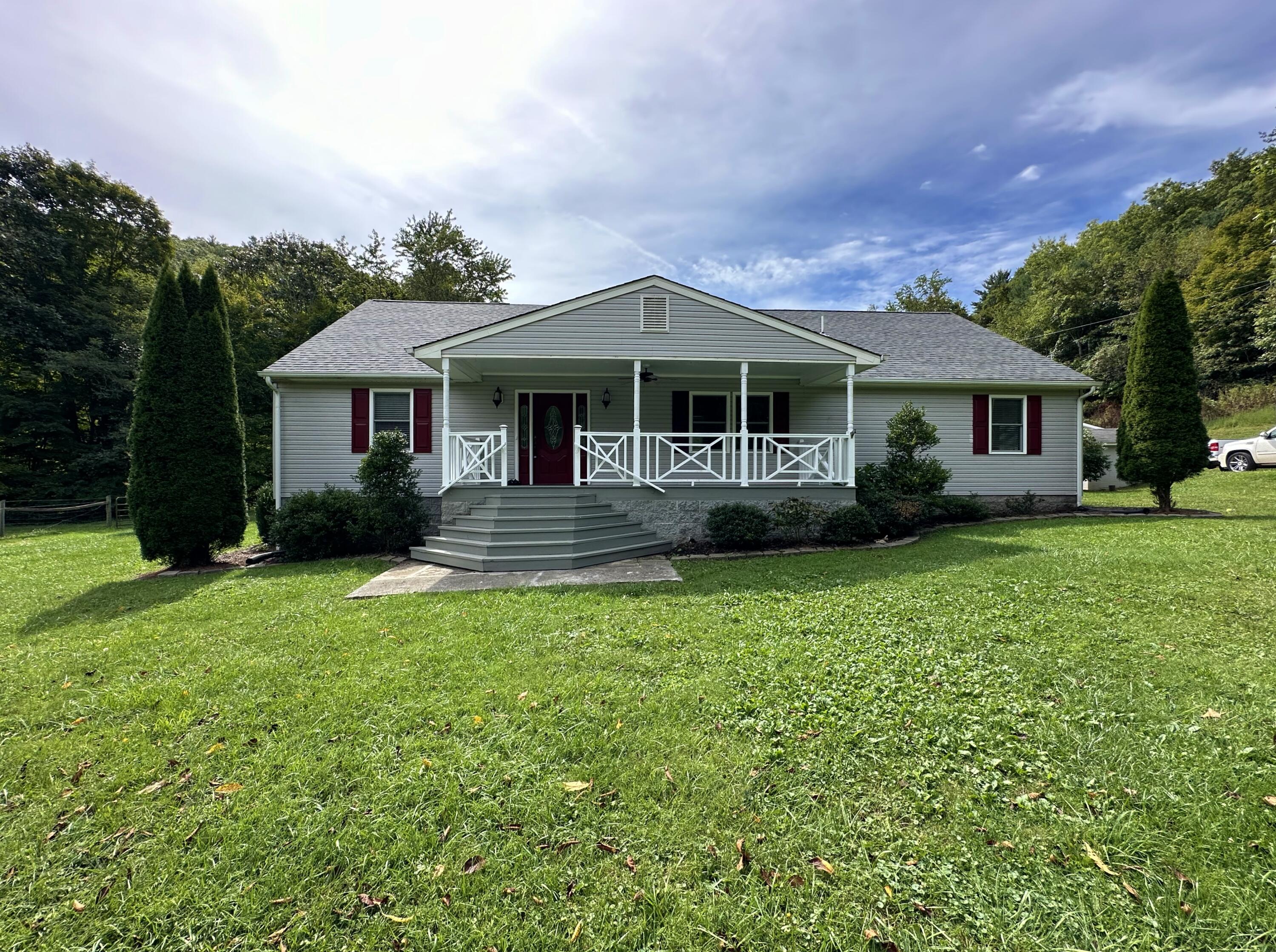 6295 Tuckahoe Rd, White Sulphur Springs, West Virginia image 3