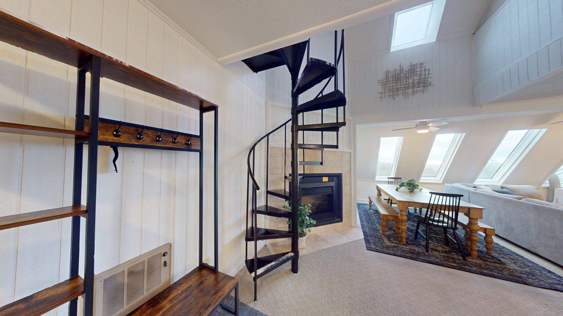 306b Leatherbark, Snowshoe, Idaho image 2