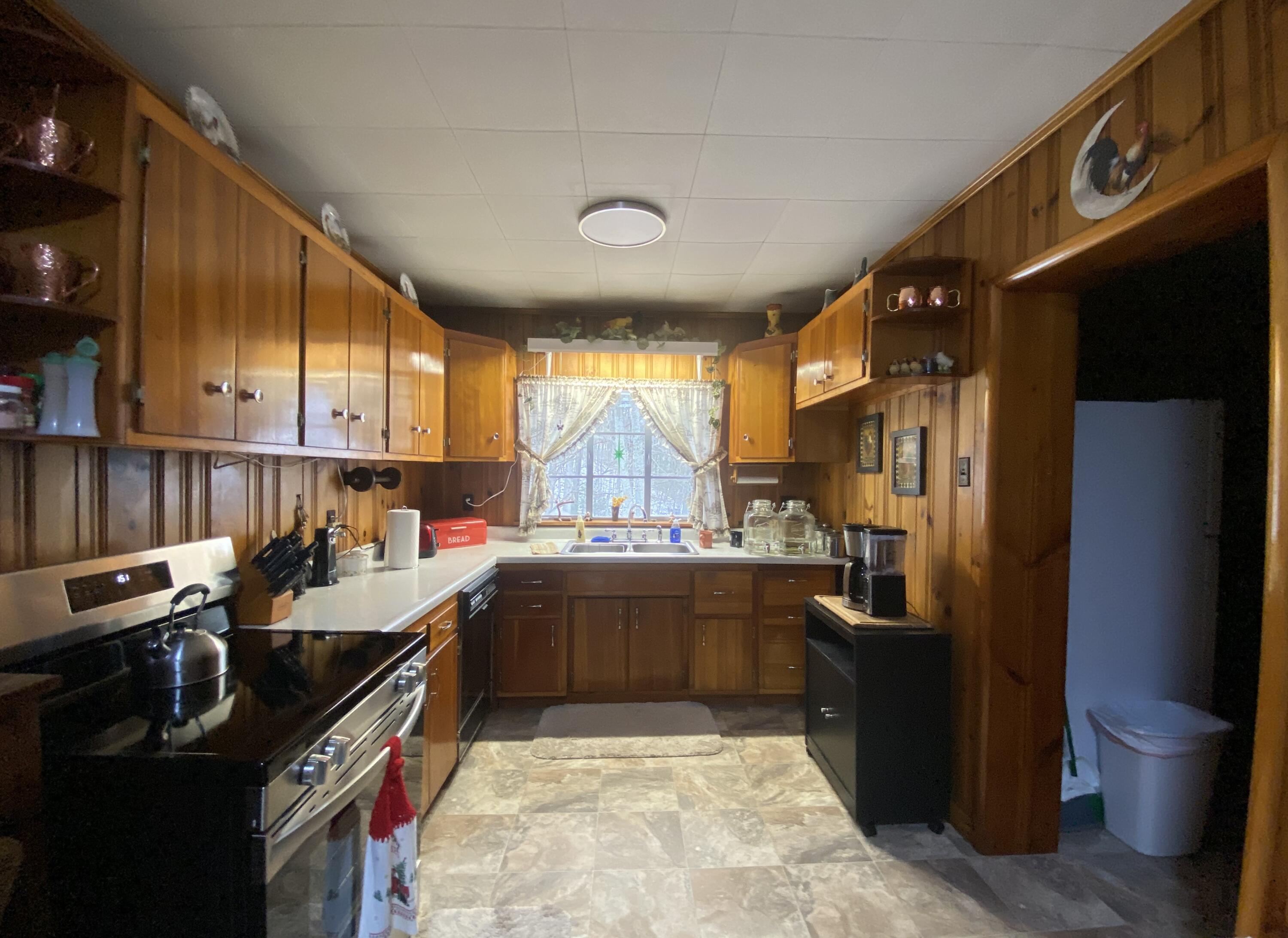 170 E Twenty-fourth St, Rainelle, West Virginia image 34