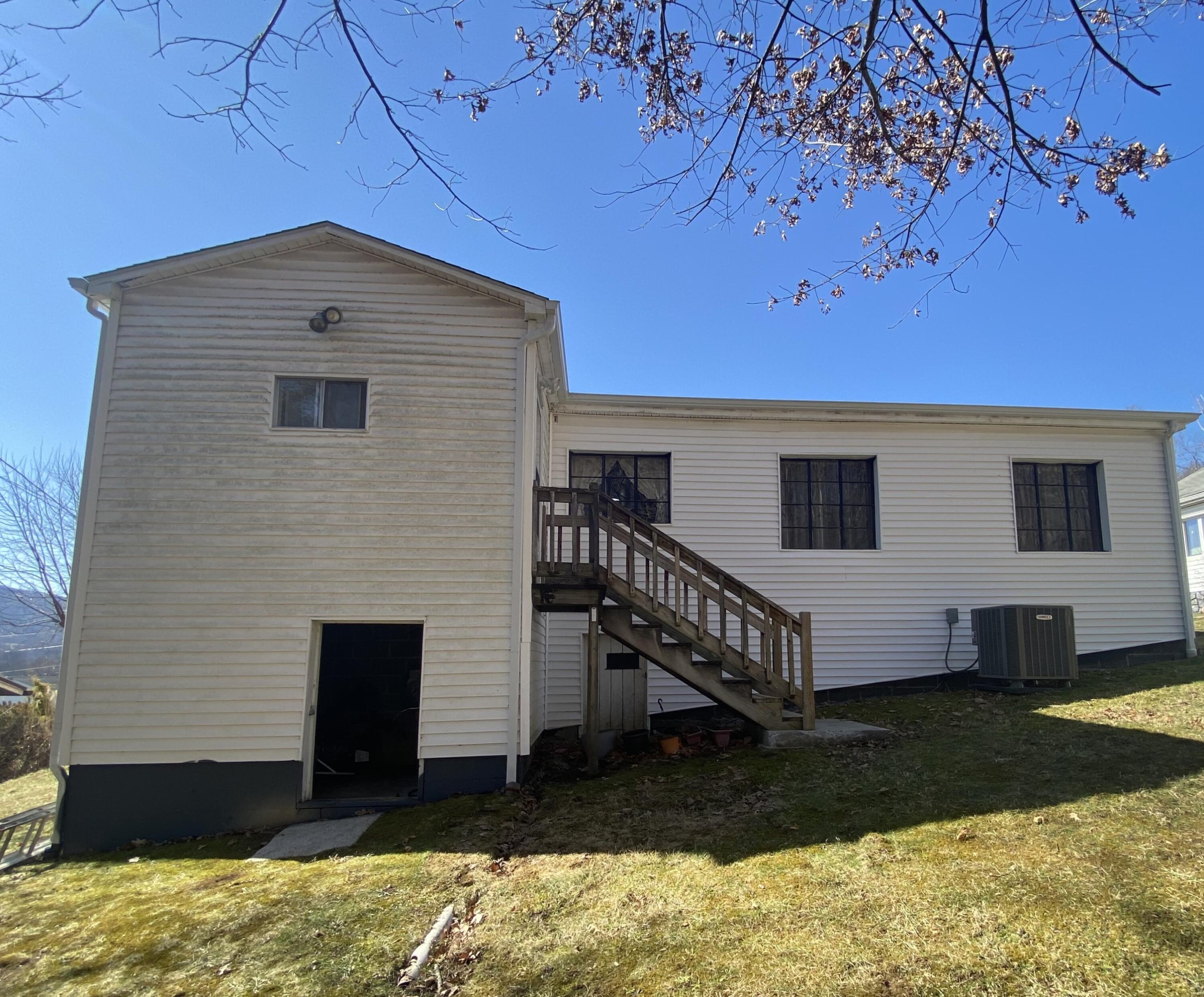 170 E Twenty-fourth St, Rainelle, West Virginia image 8