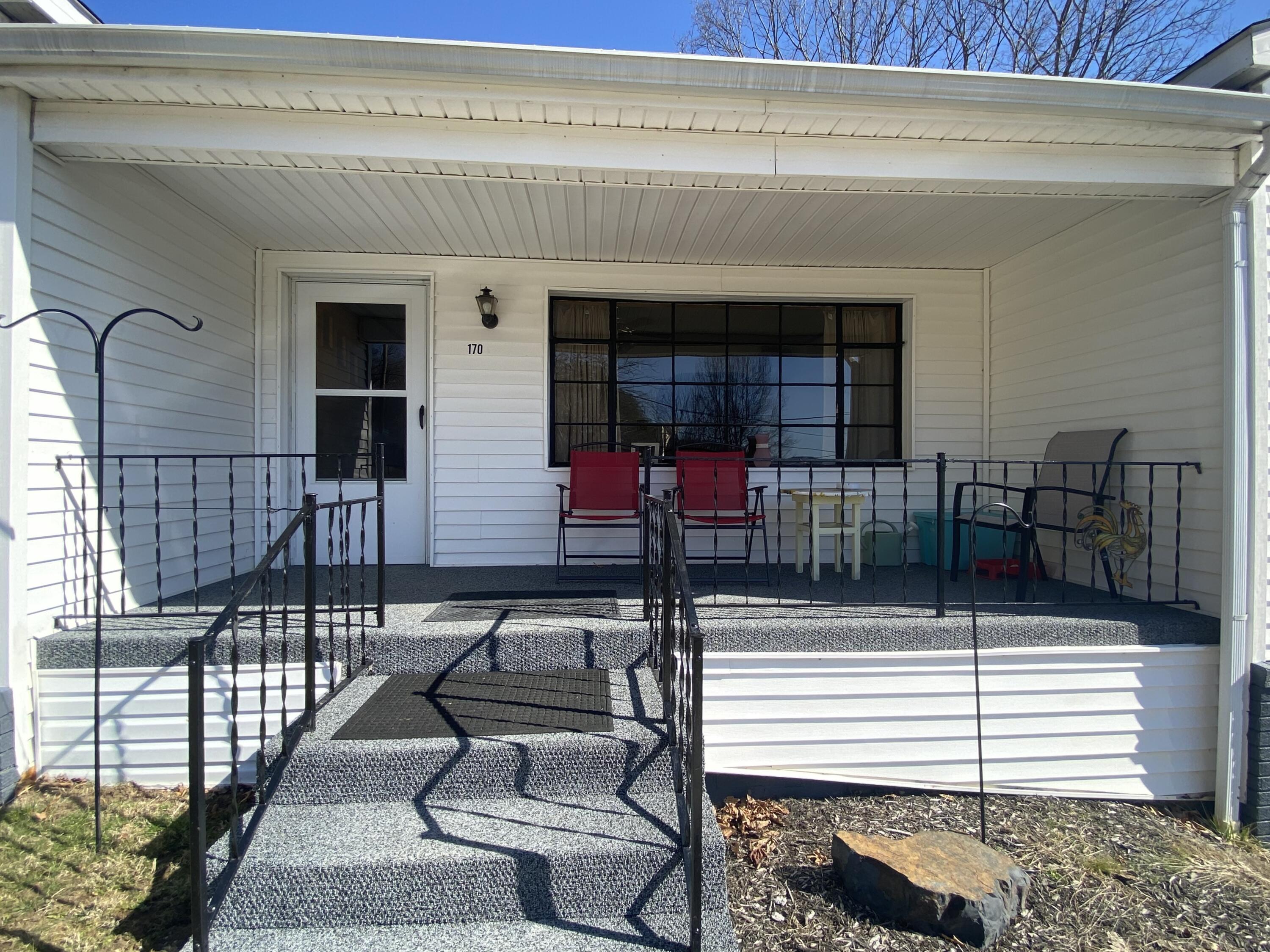 170 E Twenty-fourth St, Rainelle, West Virginia image 3