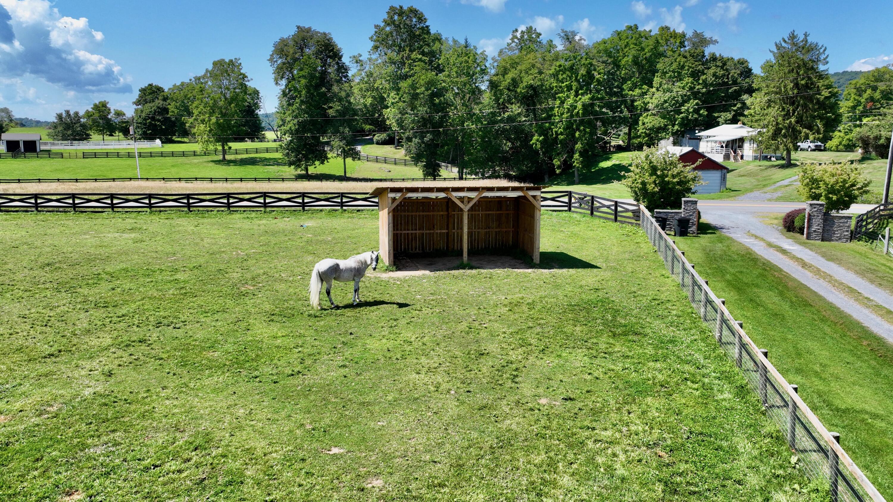 3476 Fairview Rd, Lewisburg, West Virginia image 11