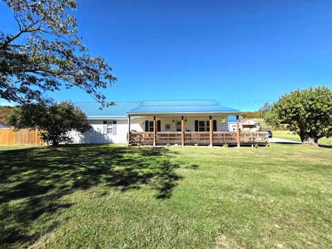 Homes For Sale - 6893 S Seneca Trl<br/> Peterstown, WV 24963